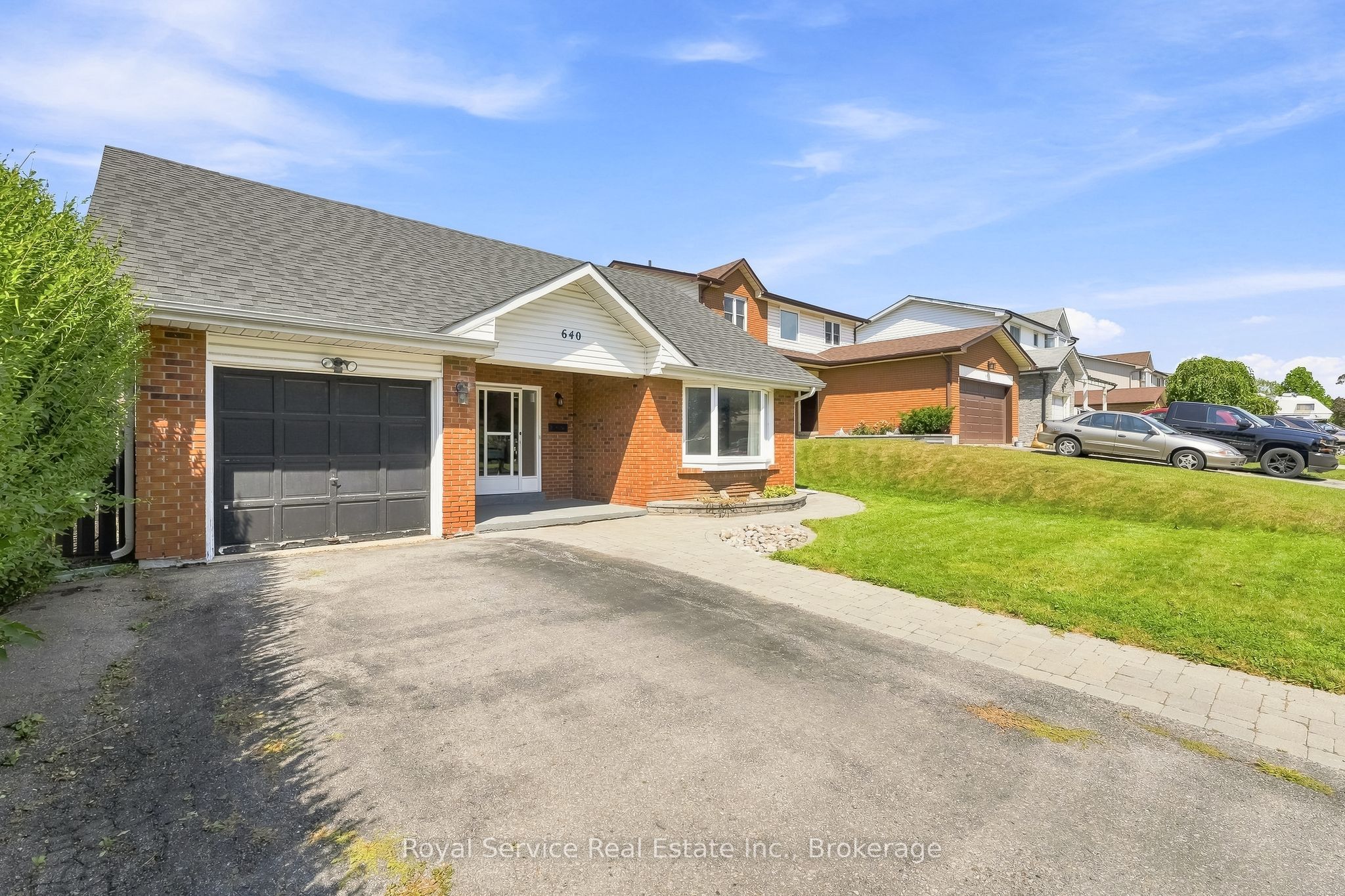640 Hillcroft Street Property Photo 1