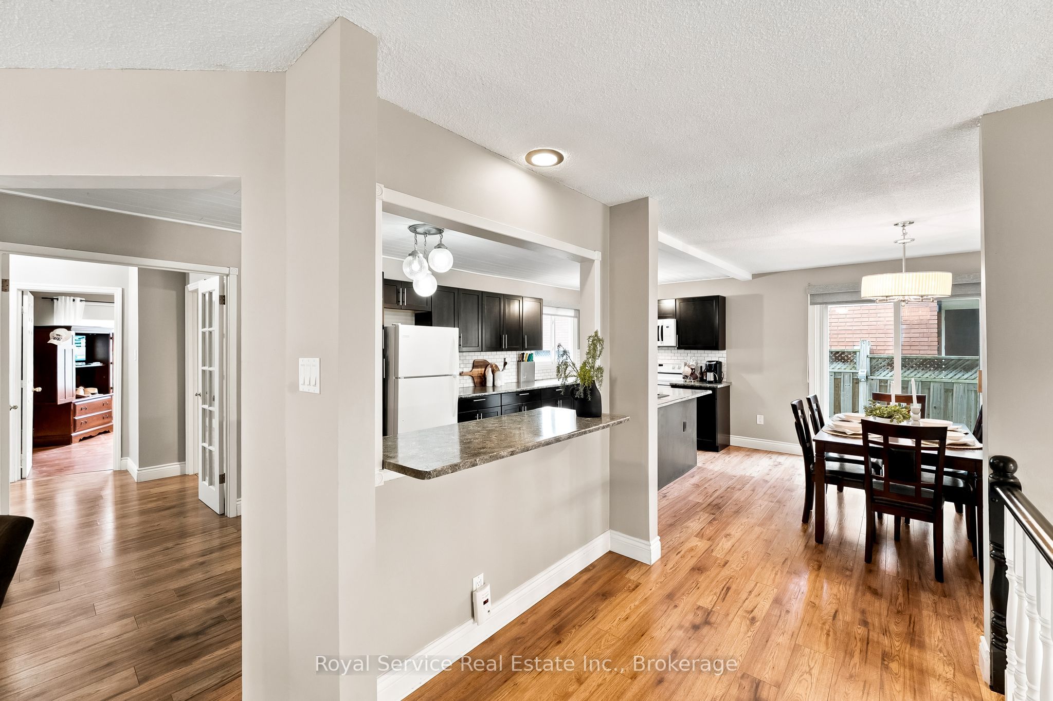 640 Hillcroft Street Property Photo 17