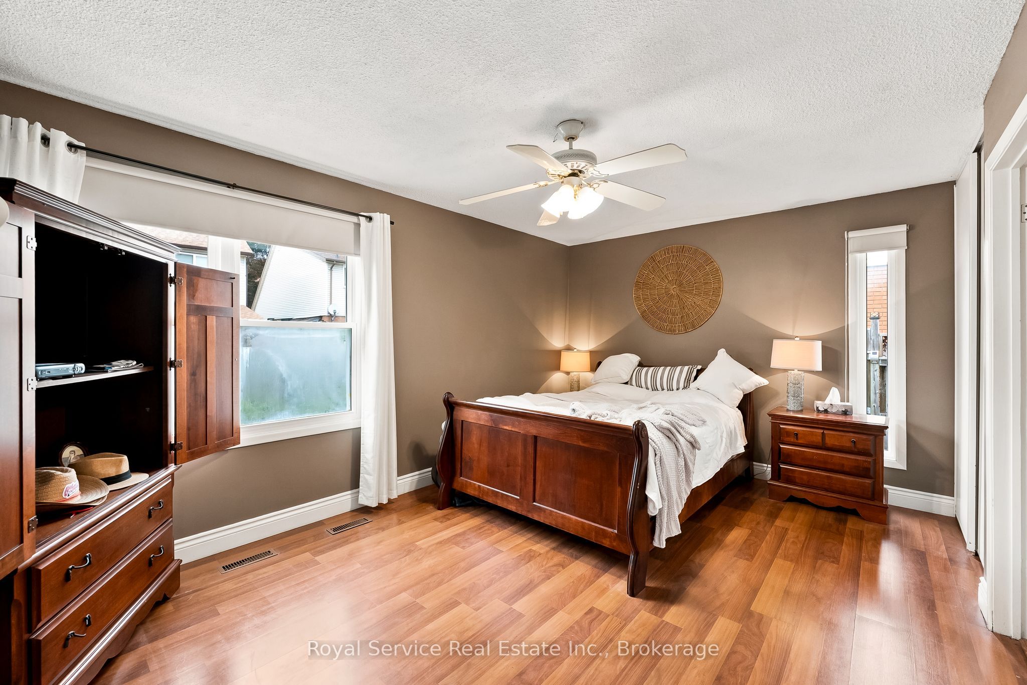 640 Hillcroft Street Property Photo 28