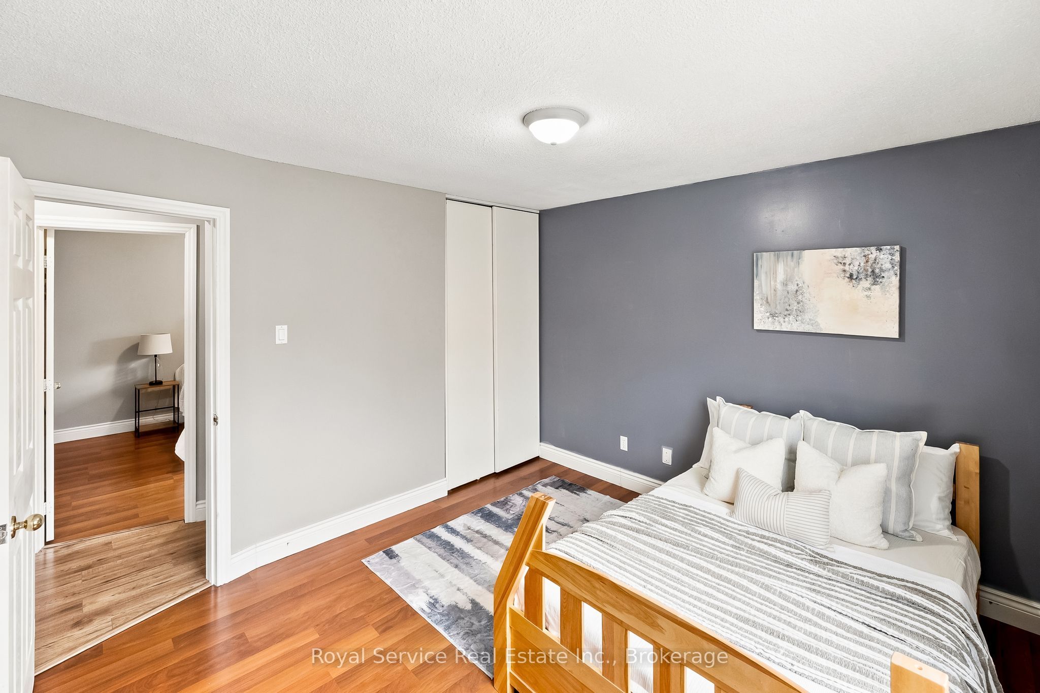 640 Hillcroft Street Property Photo 33