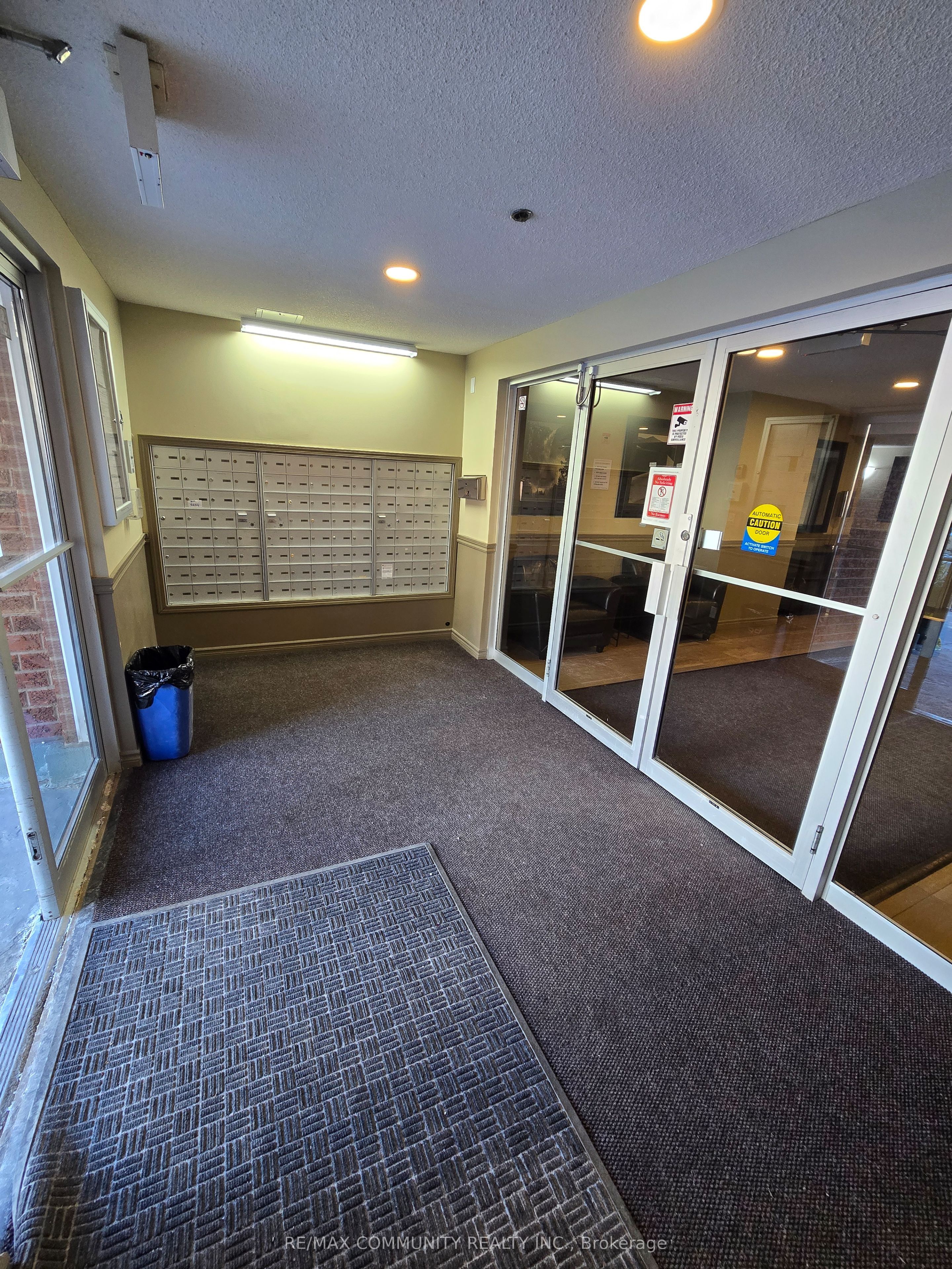 5235 Finch Avenue E 214 Property Photo 4
