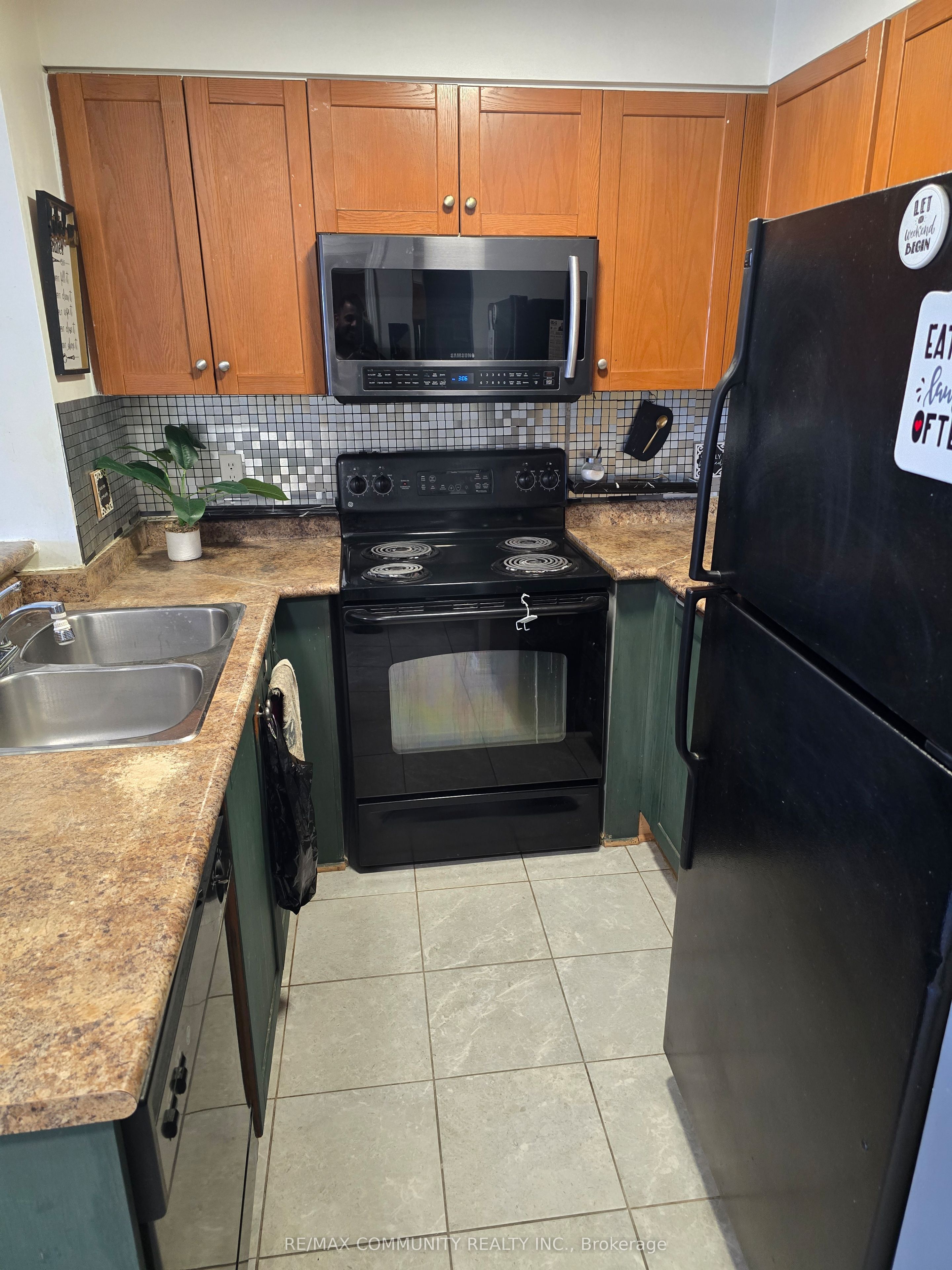 5235 Finch Avenue E 214 Property Photo 12