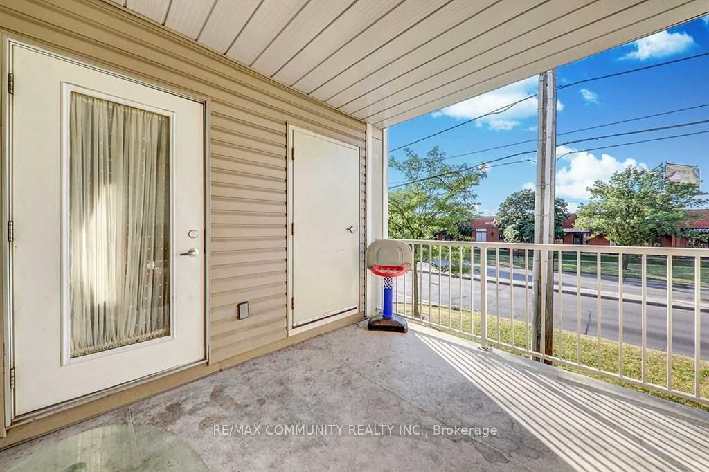 5235 Finch Avenue E 214 Property Photo 13