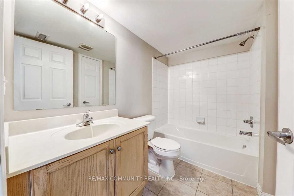 5235 Finch Avenue E 214 Property Photo 14
