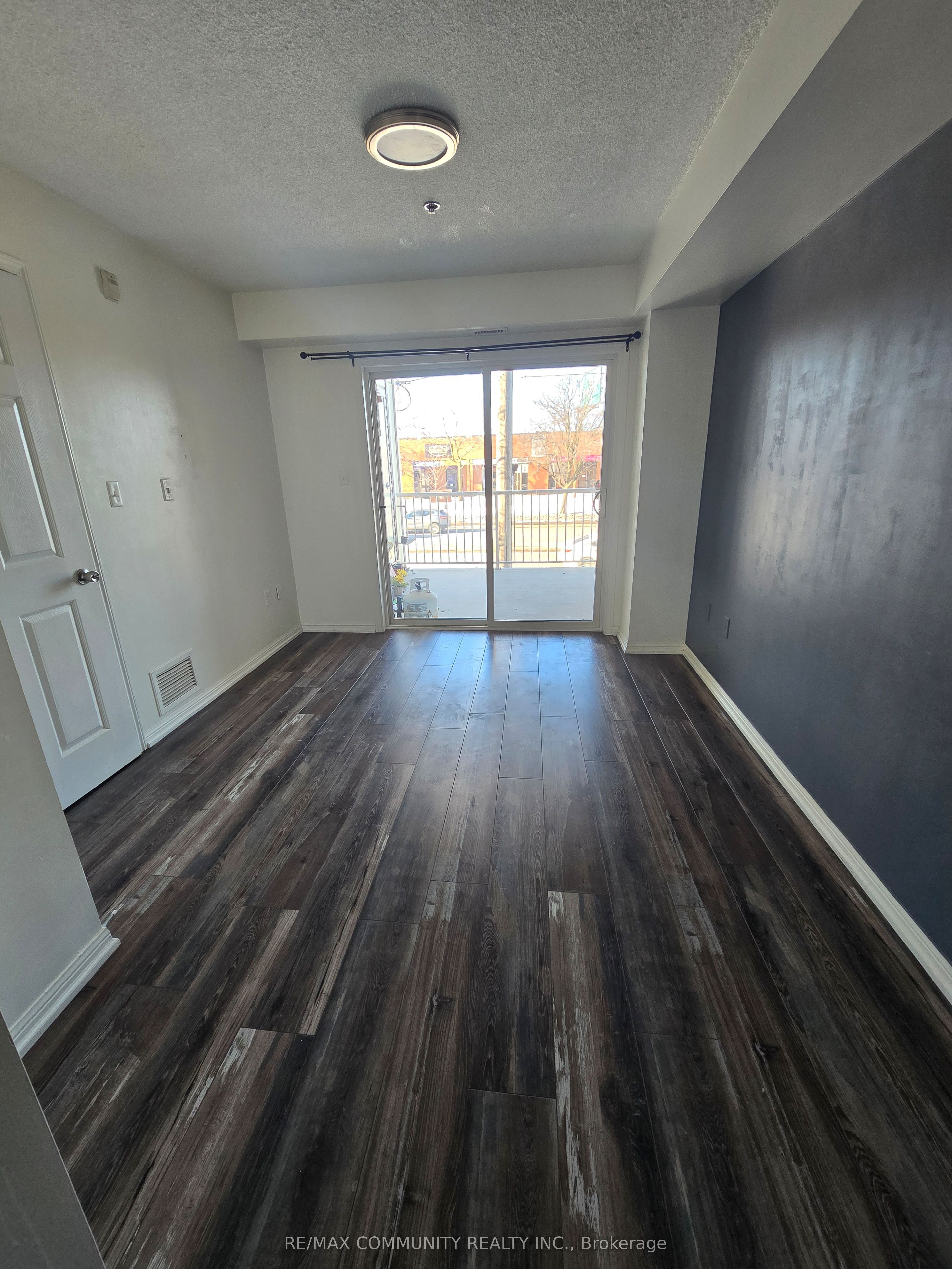 5235 Finch Avenue E 214 Property Photo 16