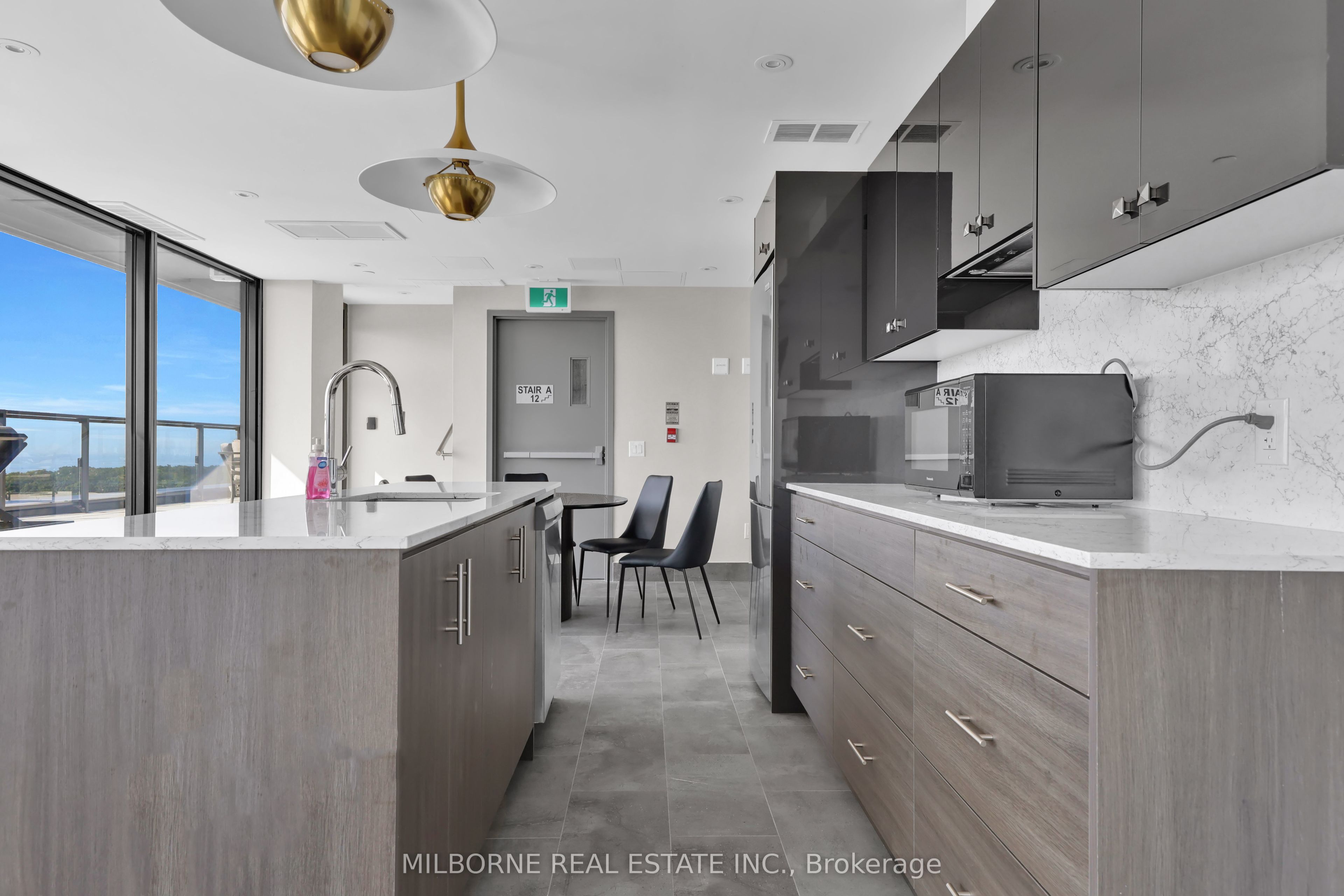 2 Manderley Drive 701 Property Photo 35