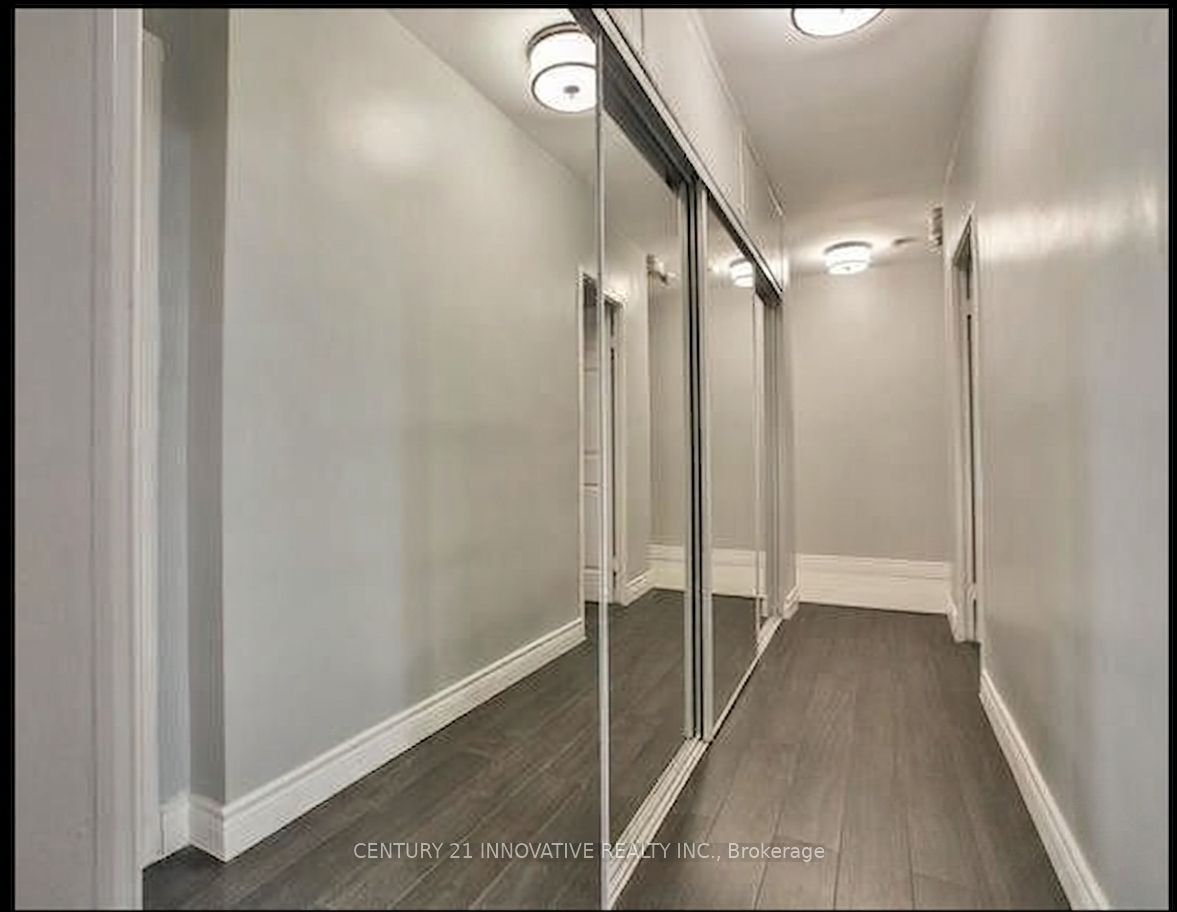 1 Massey Square 609 Property Photo 16