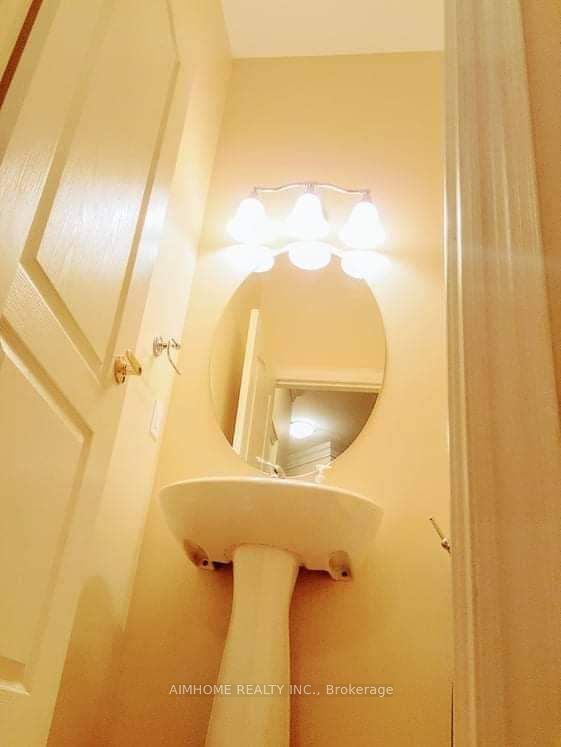 425 Harris Street Property Photo 7