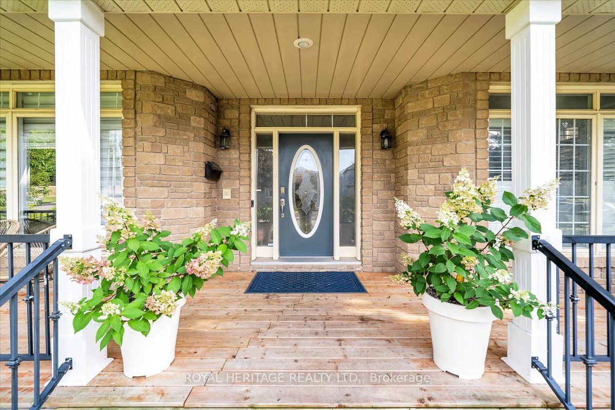828 Wildflower Court Property Photo 4