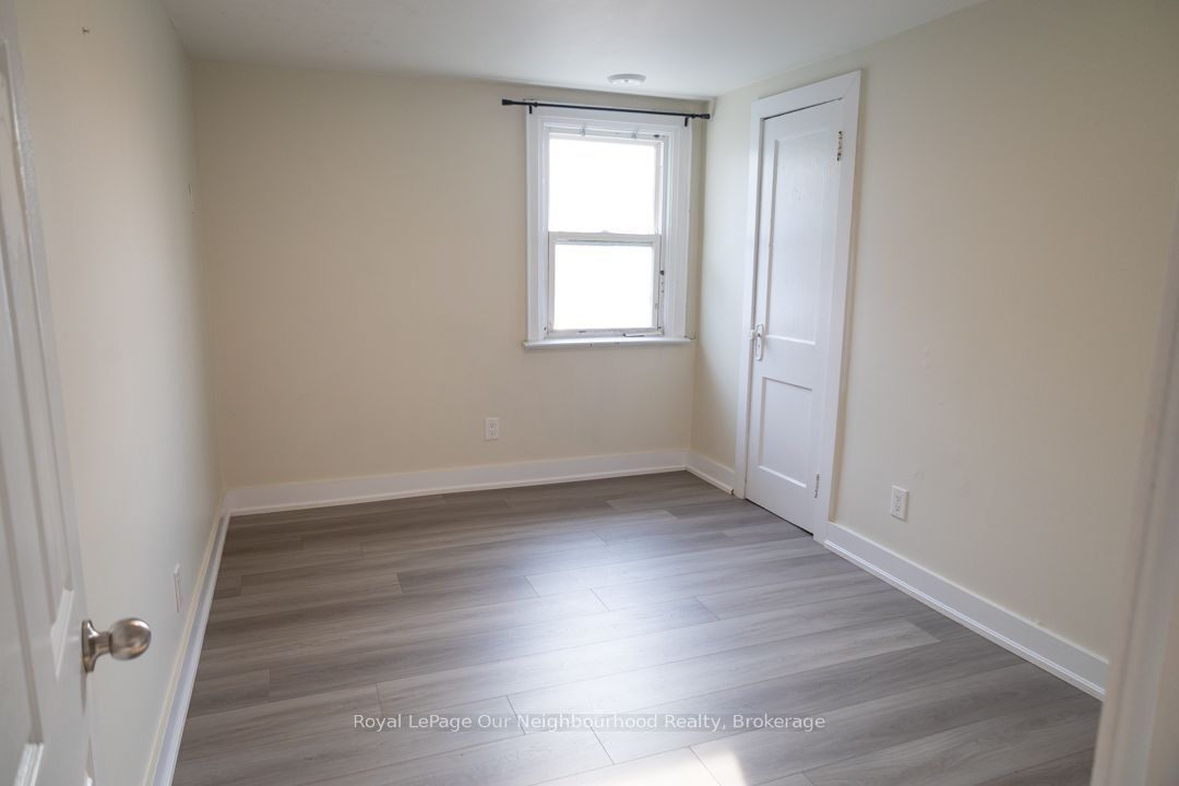 103 Ritson Road S Unit 3 Property Photo 8