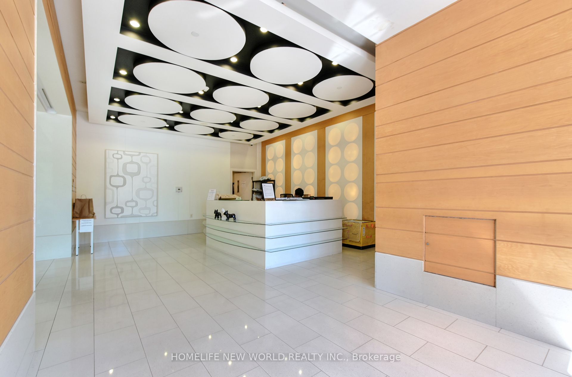 83 Borough Drive 1105 Property Photo 2