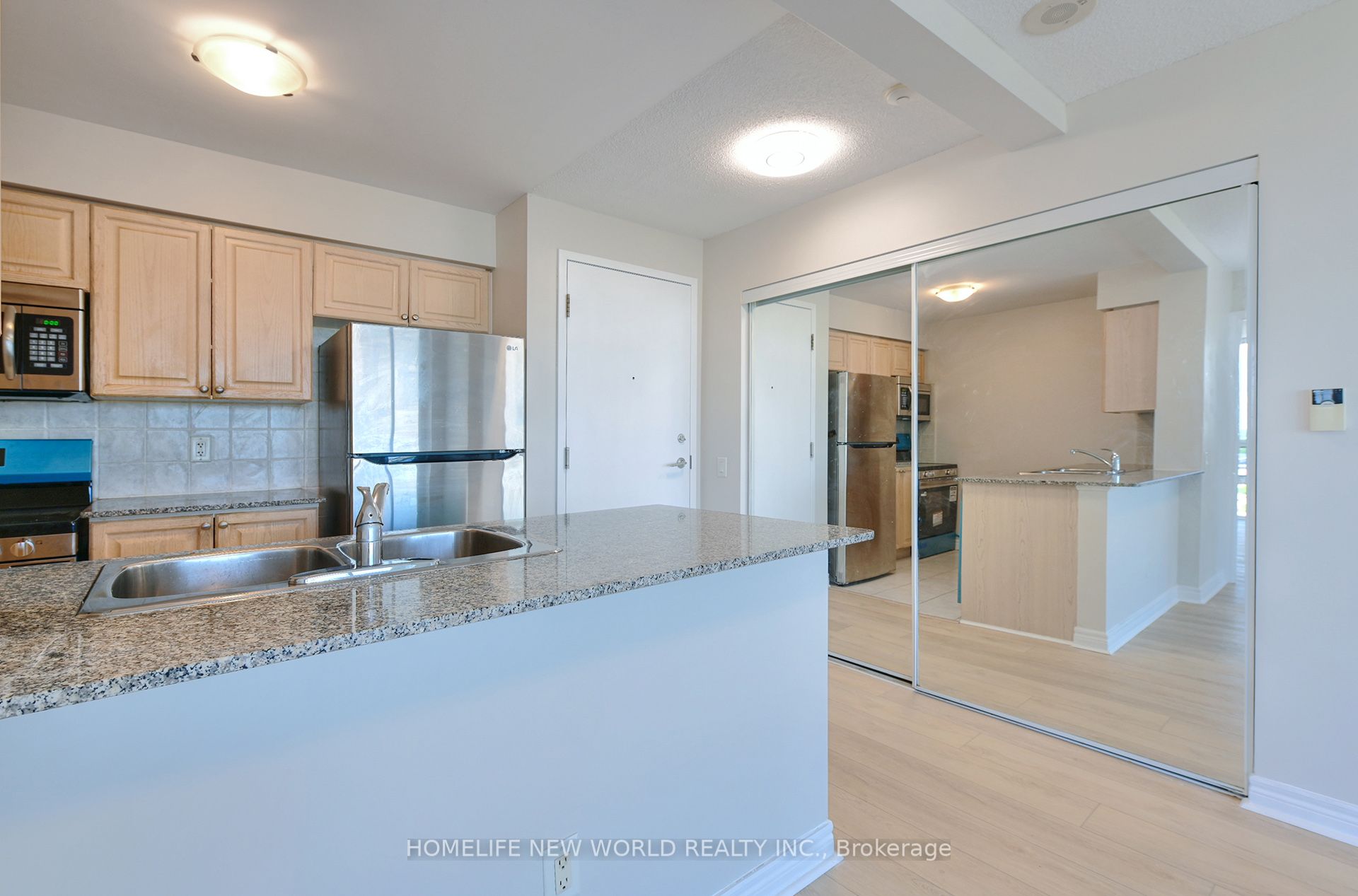 83 Borough Drive 1105 Property Photo 11