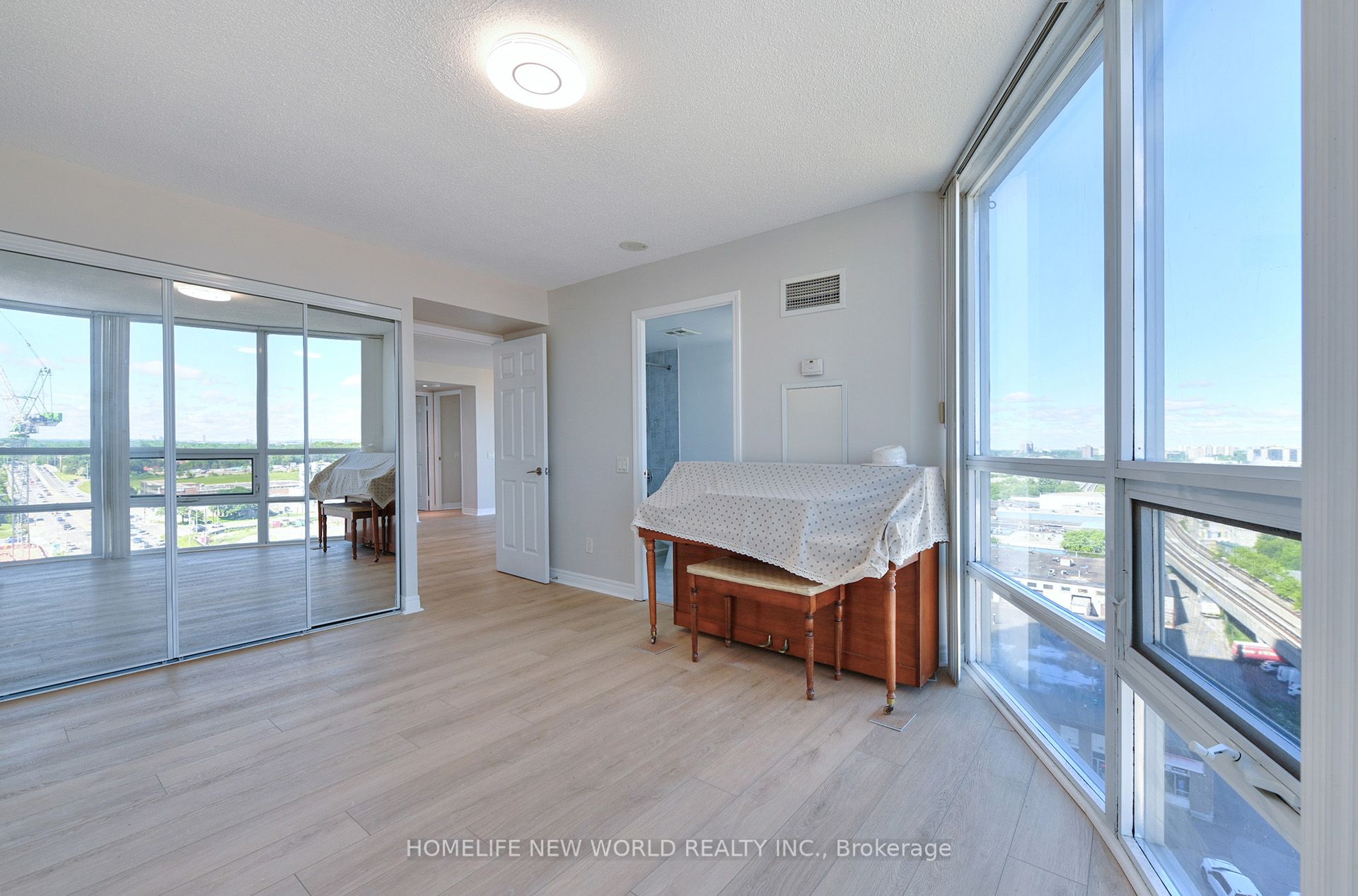 83 Borough Drive 1105 Property Photo 20