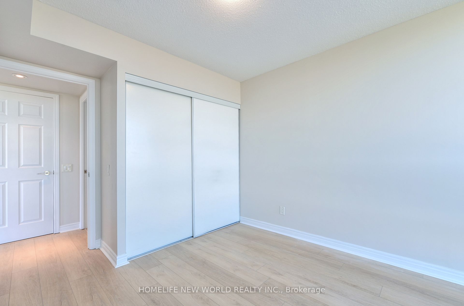 83 Borough Drive 1105 Property Photo 24