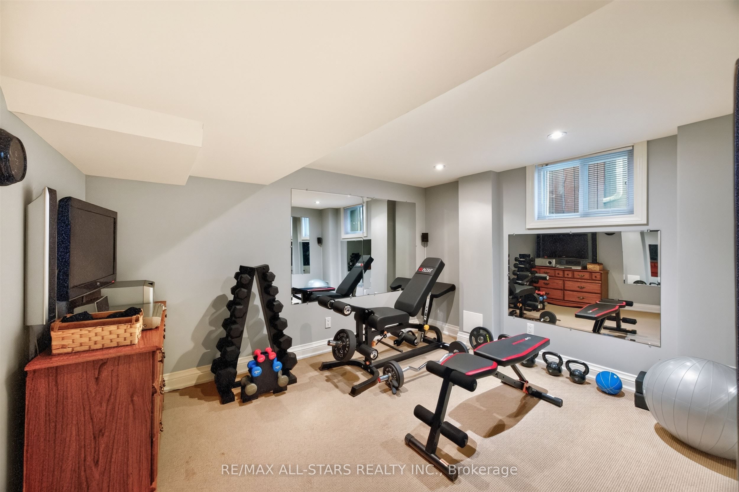 30 St Quentin Avenue Property Photo 40