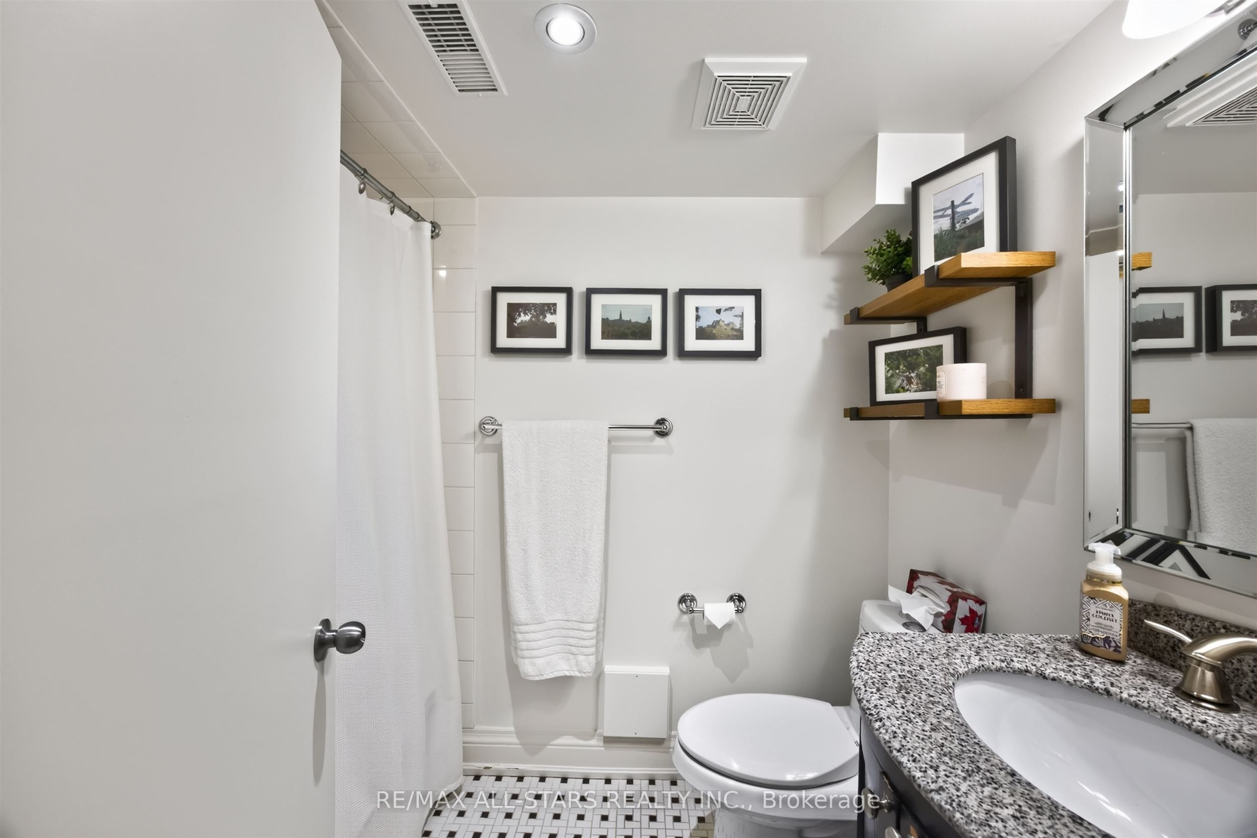 30 St Quentin Avenue Property Photo 42