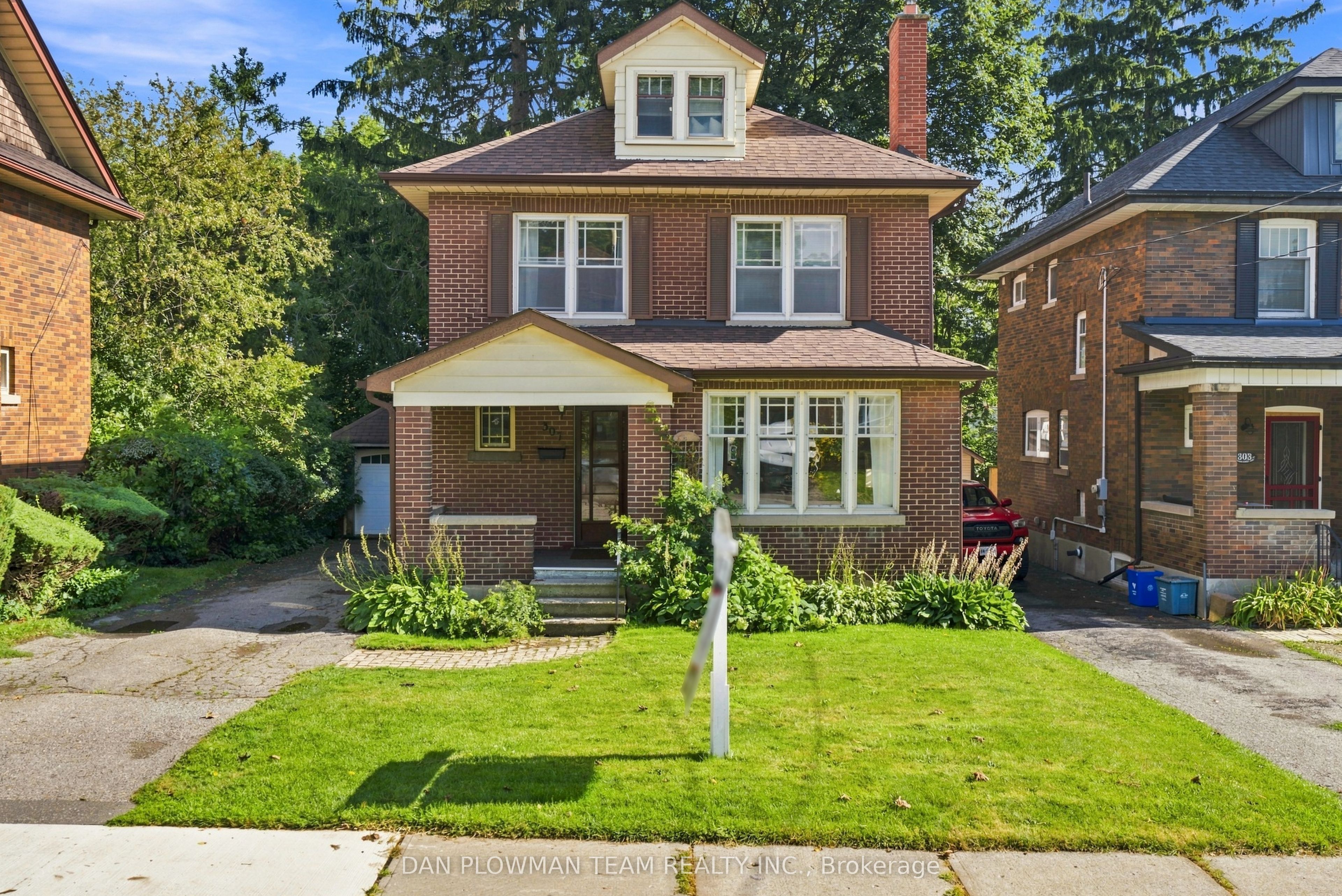 307 William Street E Property Photo 1
