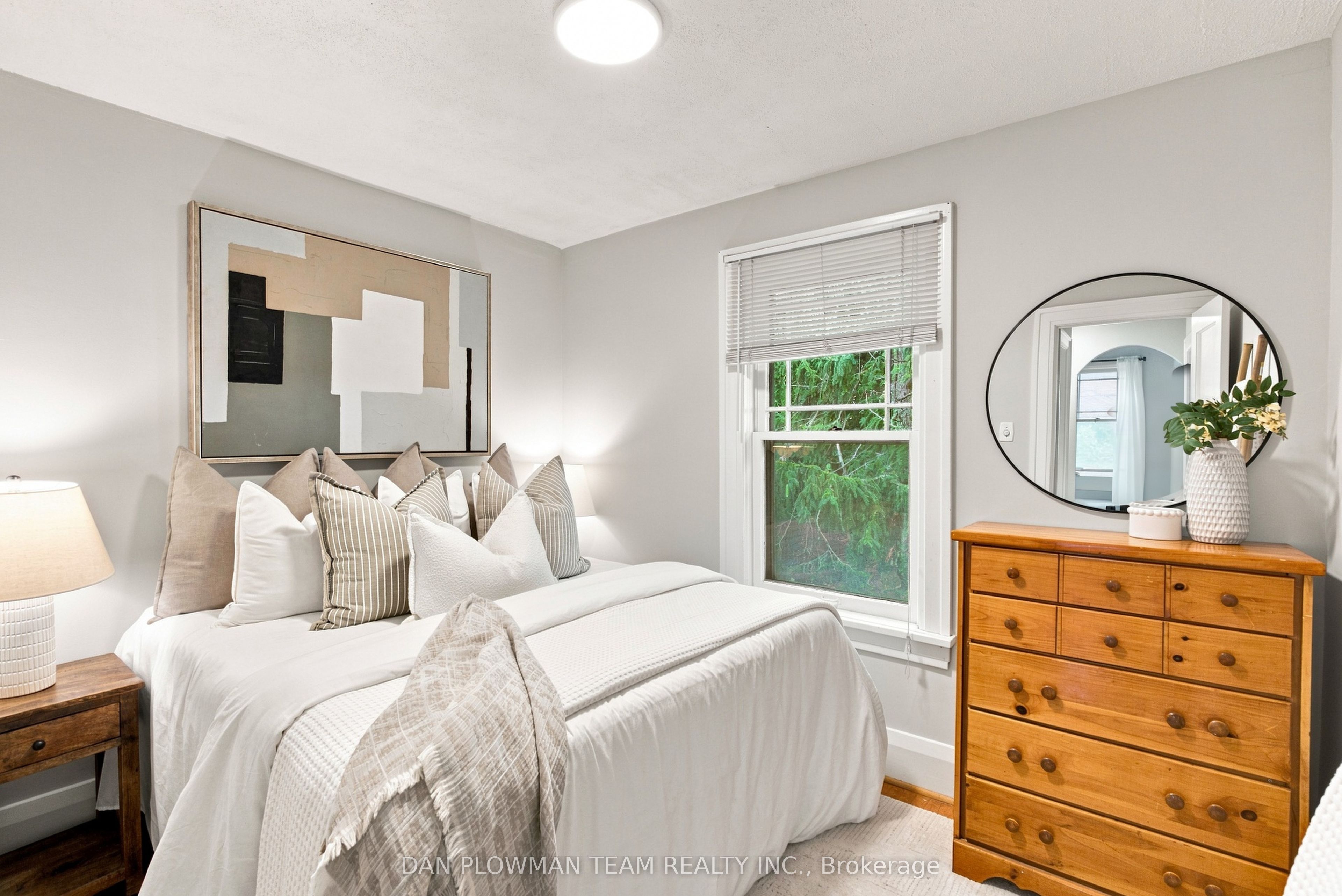 307 William Street E Property Photo 21