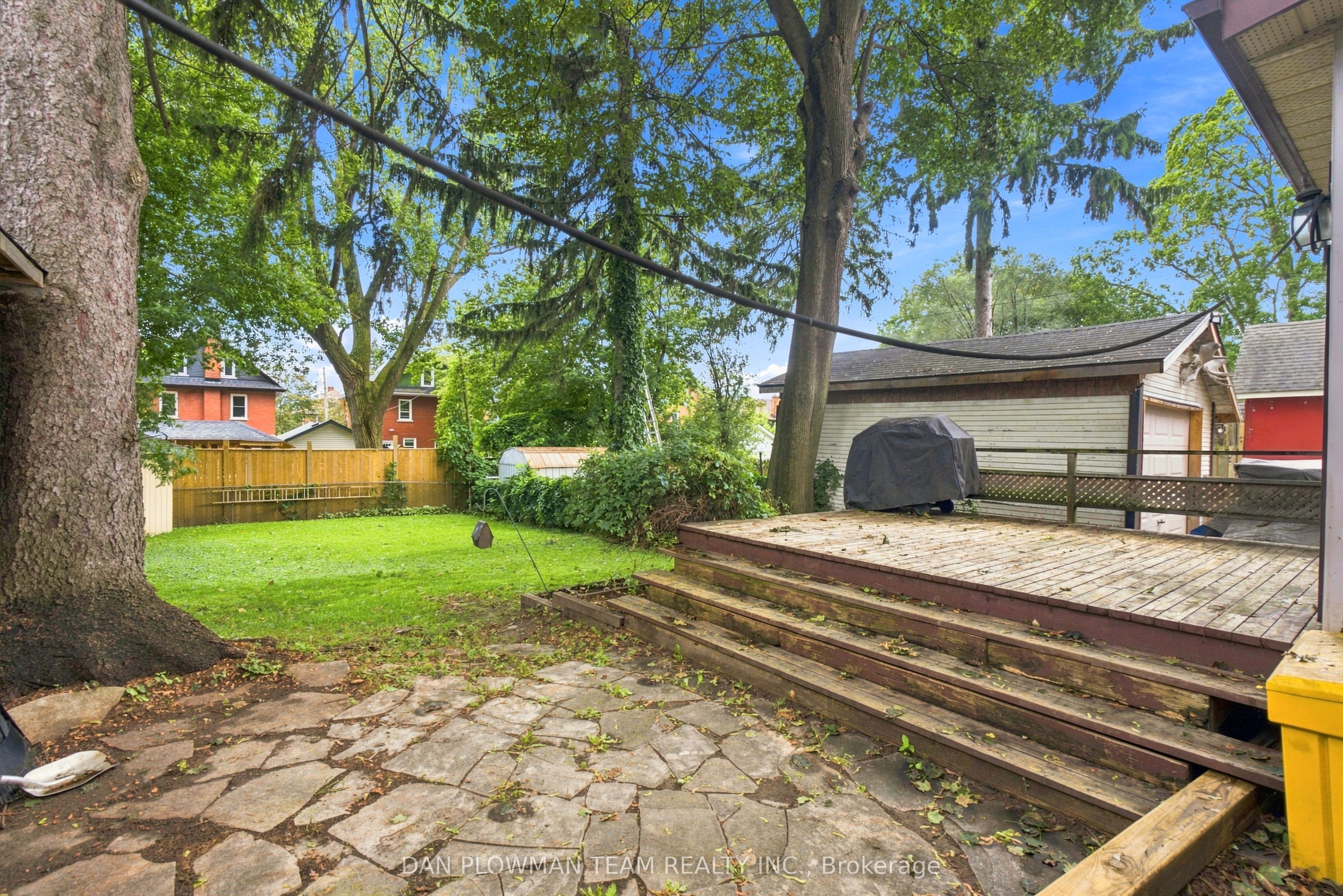 307 William Street E Property Photo 29