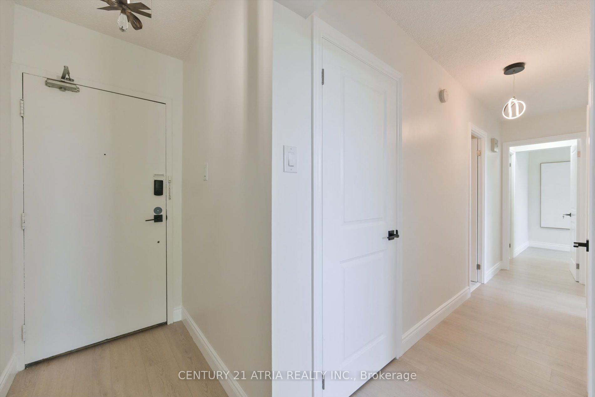4101 Sheppard Avenue E 207 Property Photo 2