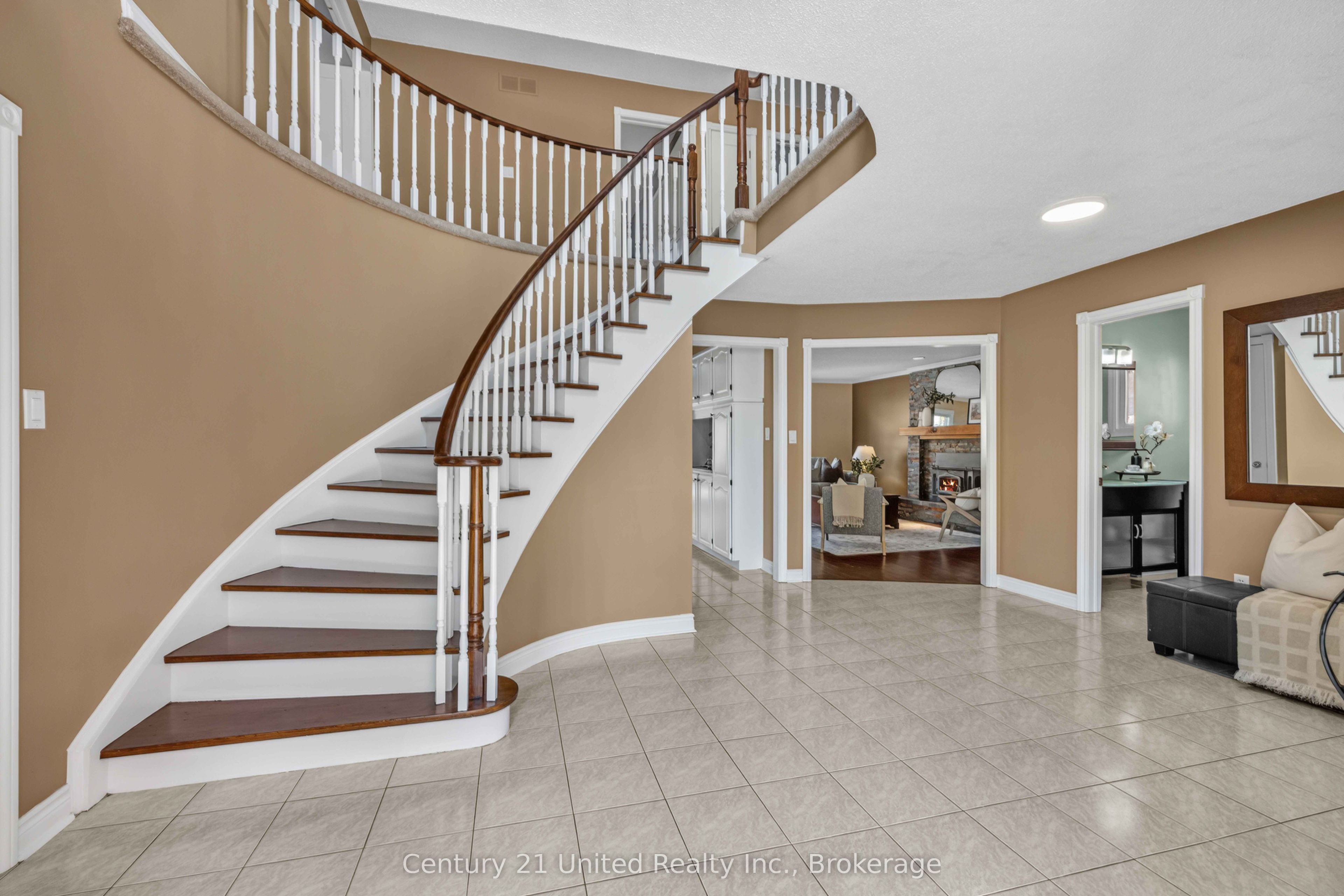 59 Waverly Street Property Photo 4
