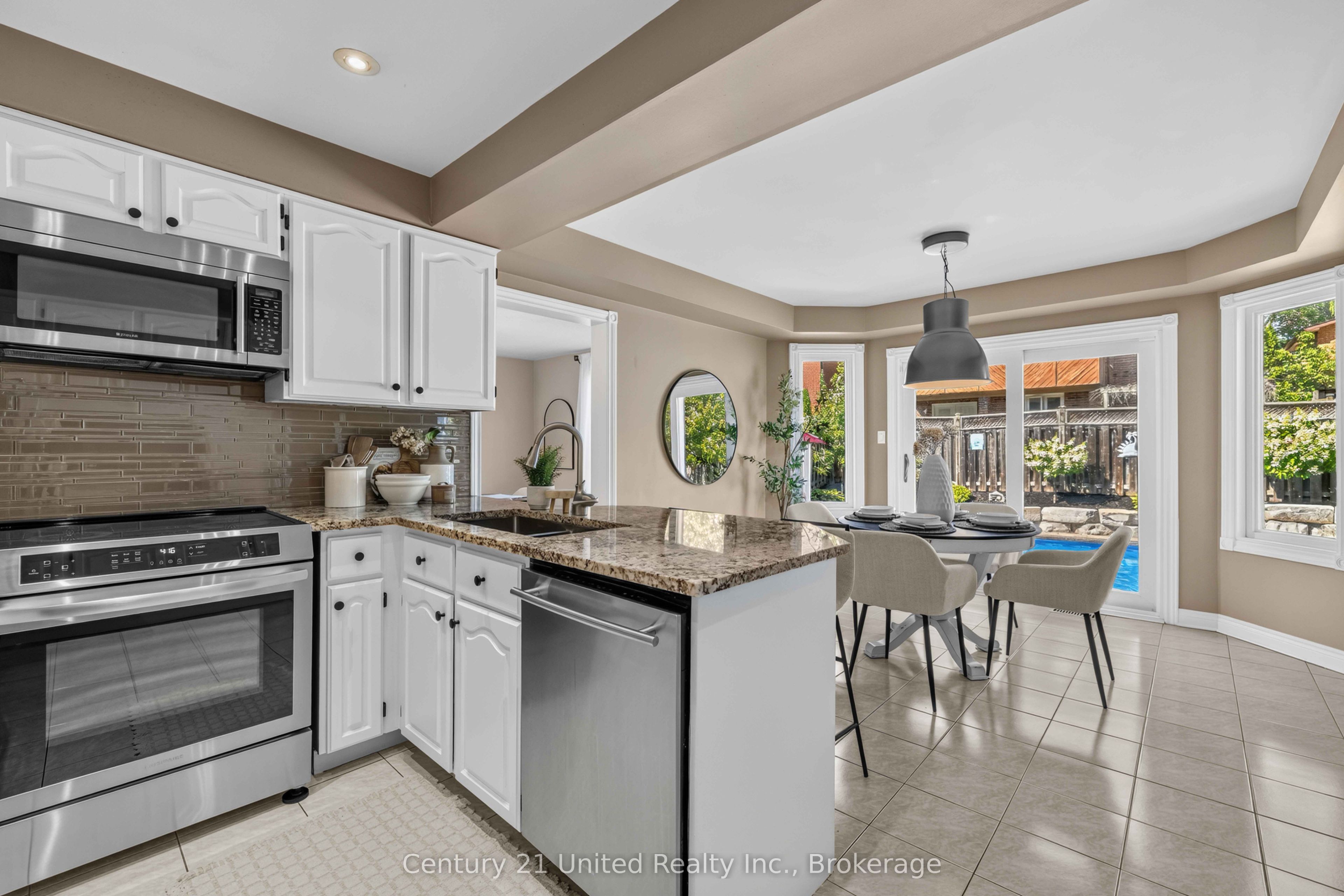 59 Waverly Street Property Photo 11