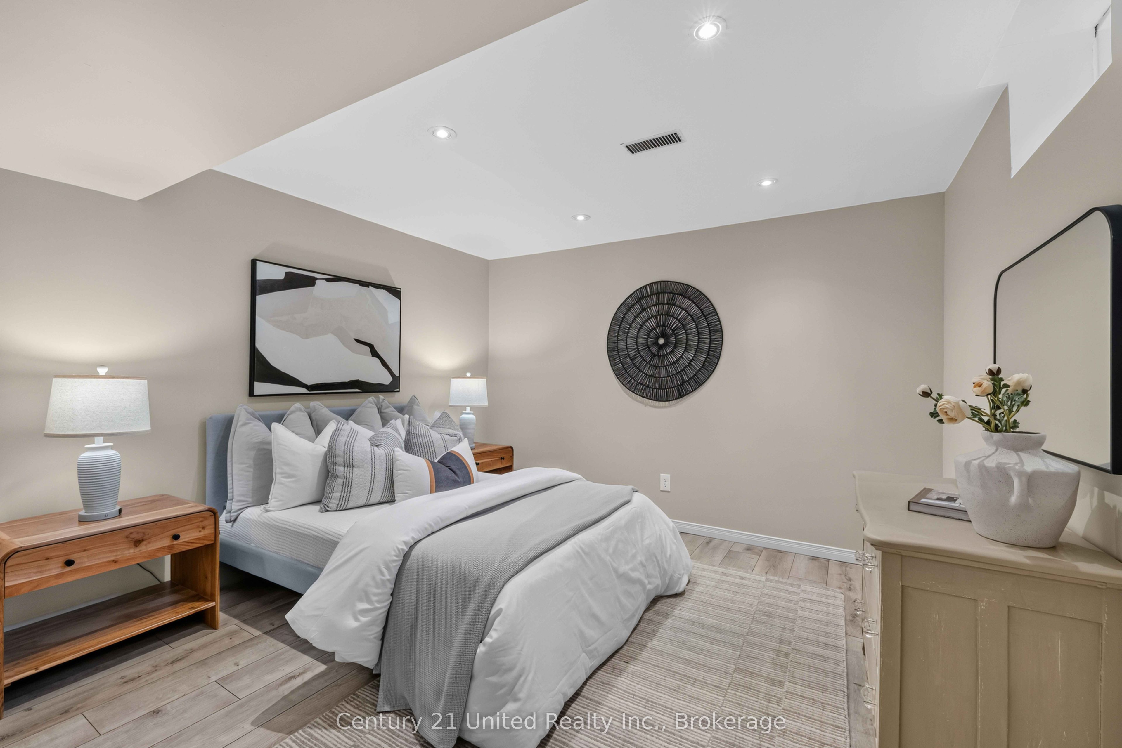 59 Waverly Street Property Photo 31
