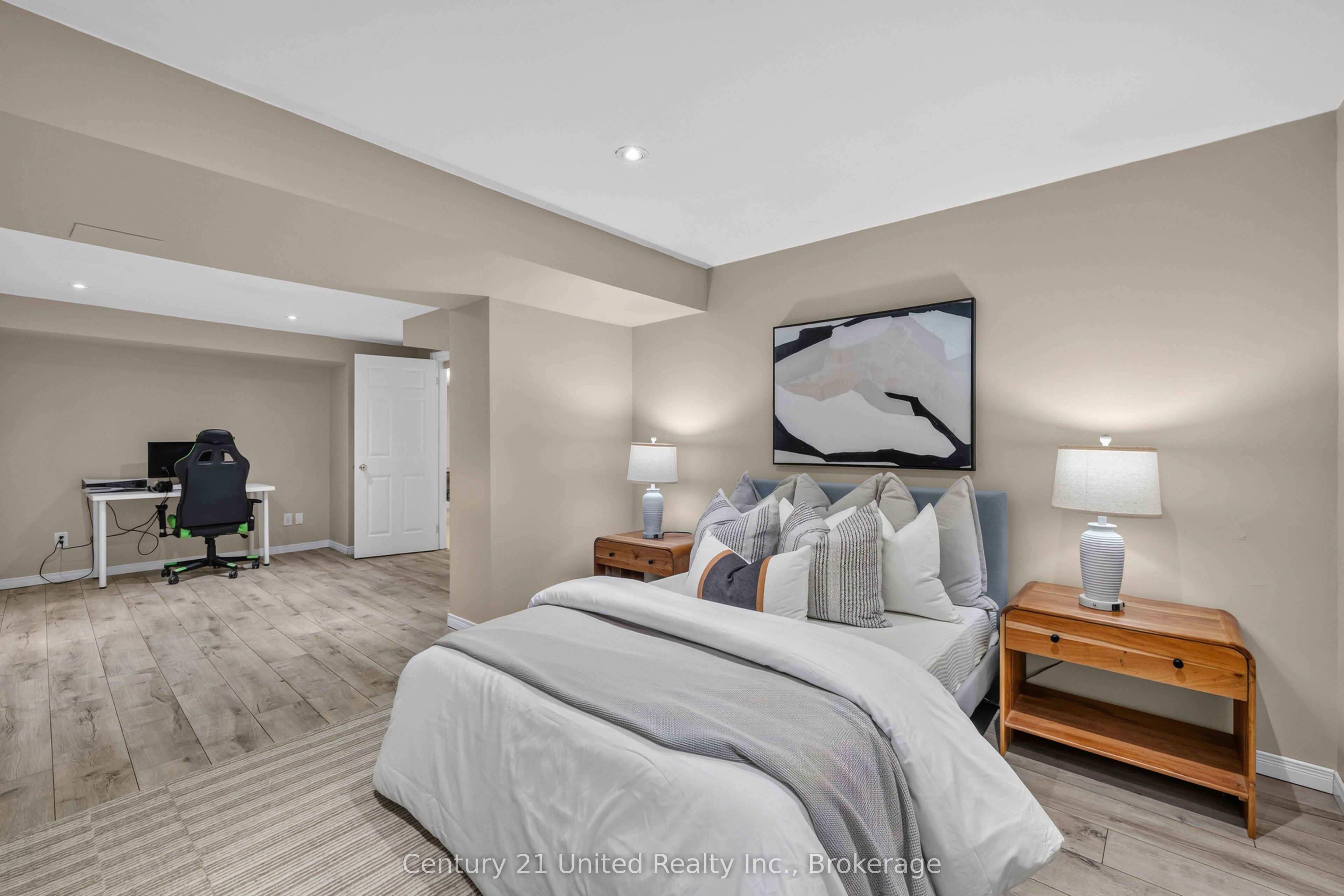 59 Waverly Street Property Photo 32