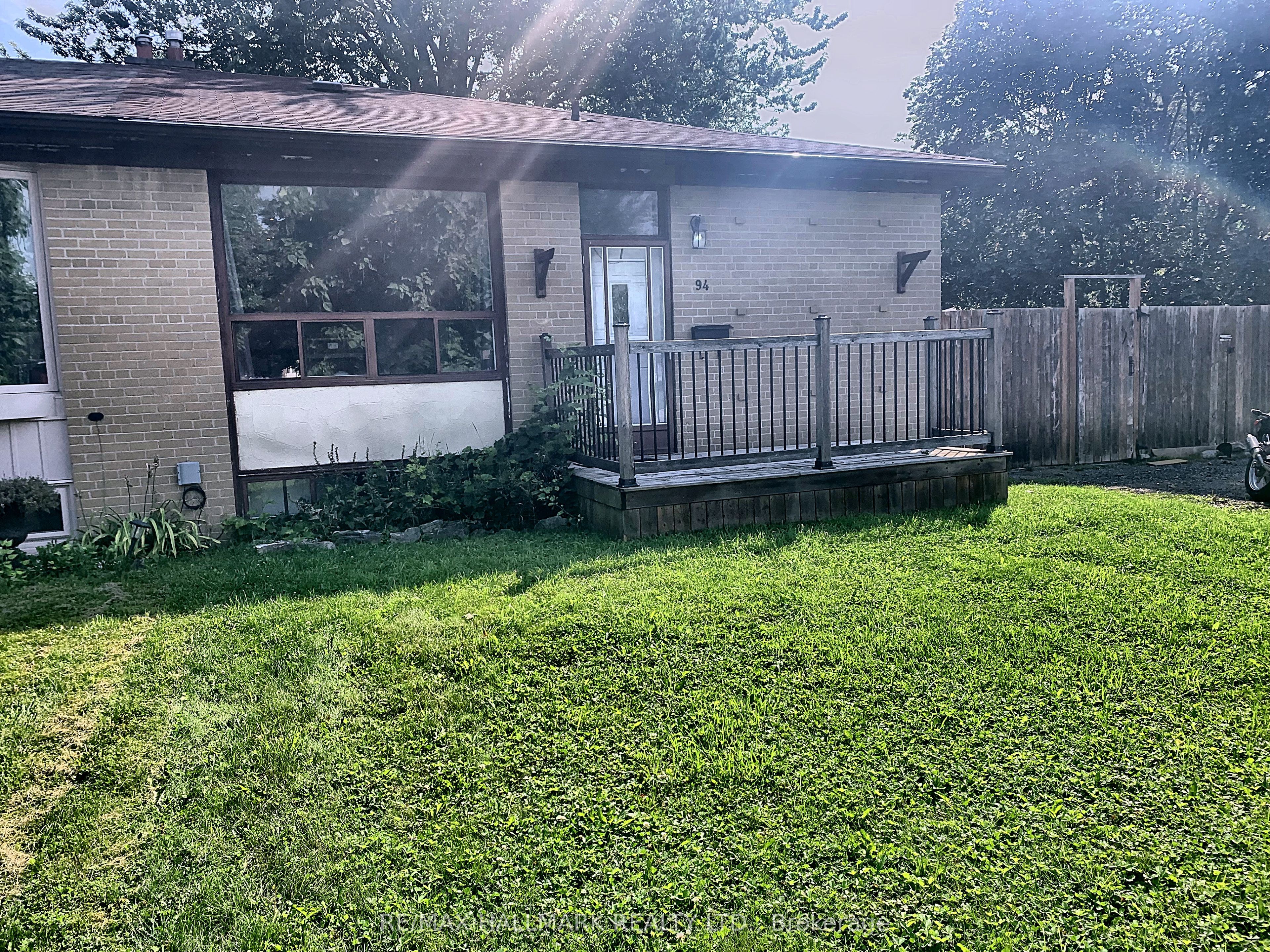 94 Hurley Road #Upper Property Photo 1