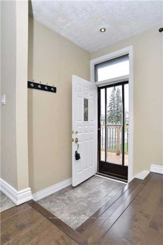 94 Hurley Road #upper Property Photo 9