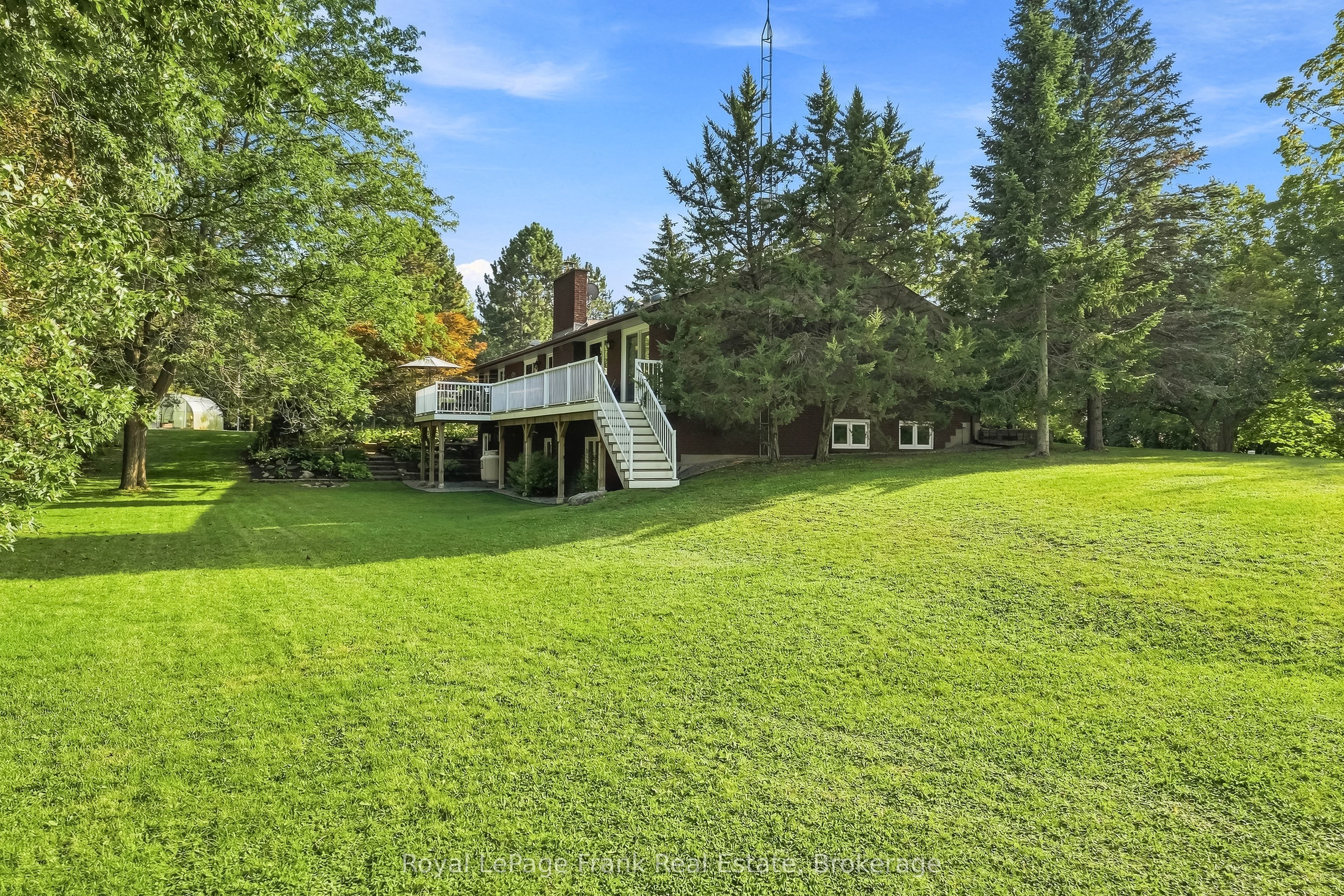 2407 Ashbridge Road Property Photo 40