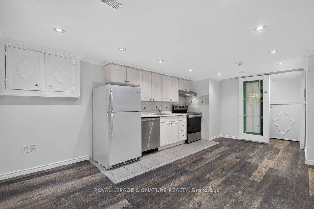 16 Earswick Drive Property Photo 35