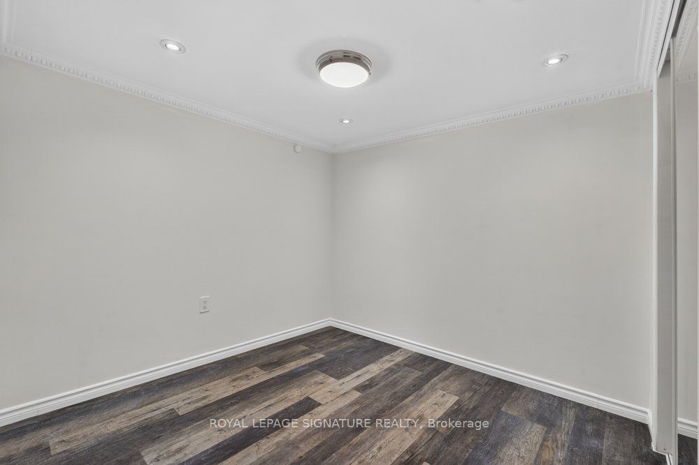 16 Earswick Drive Property Photo 37