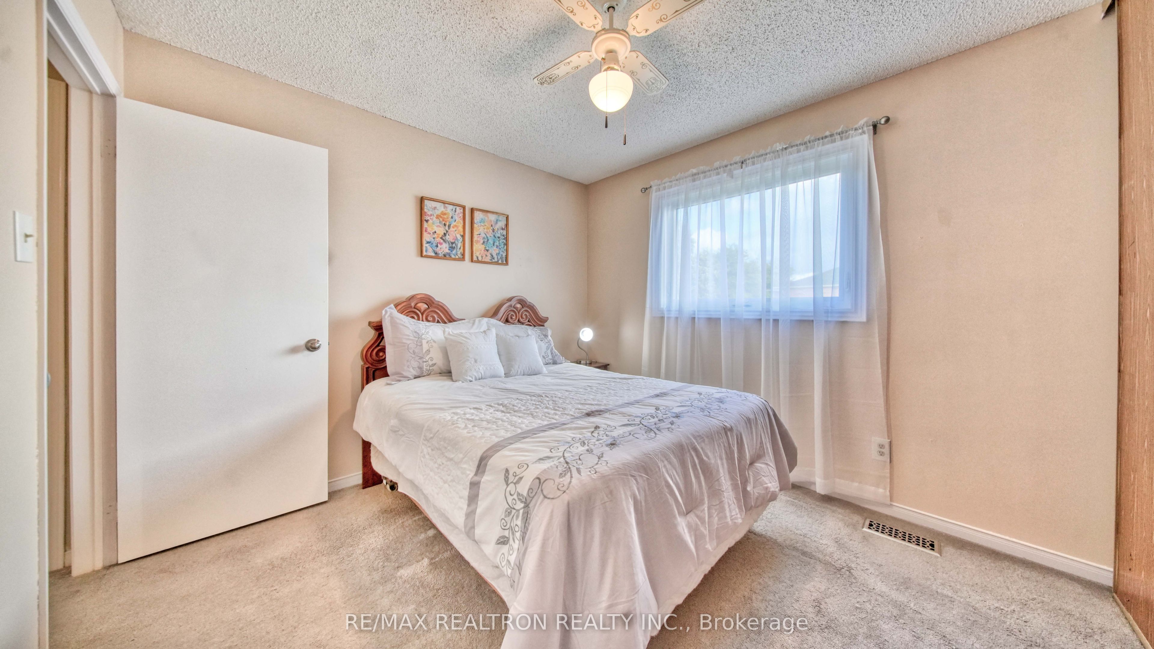 3 Raine Drive Property Photo 28