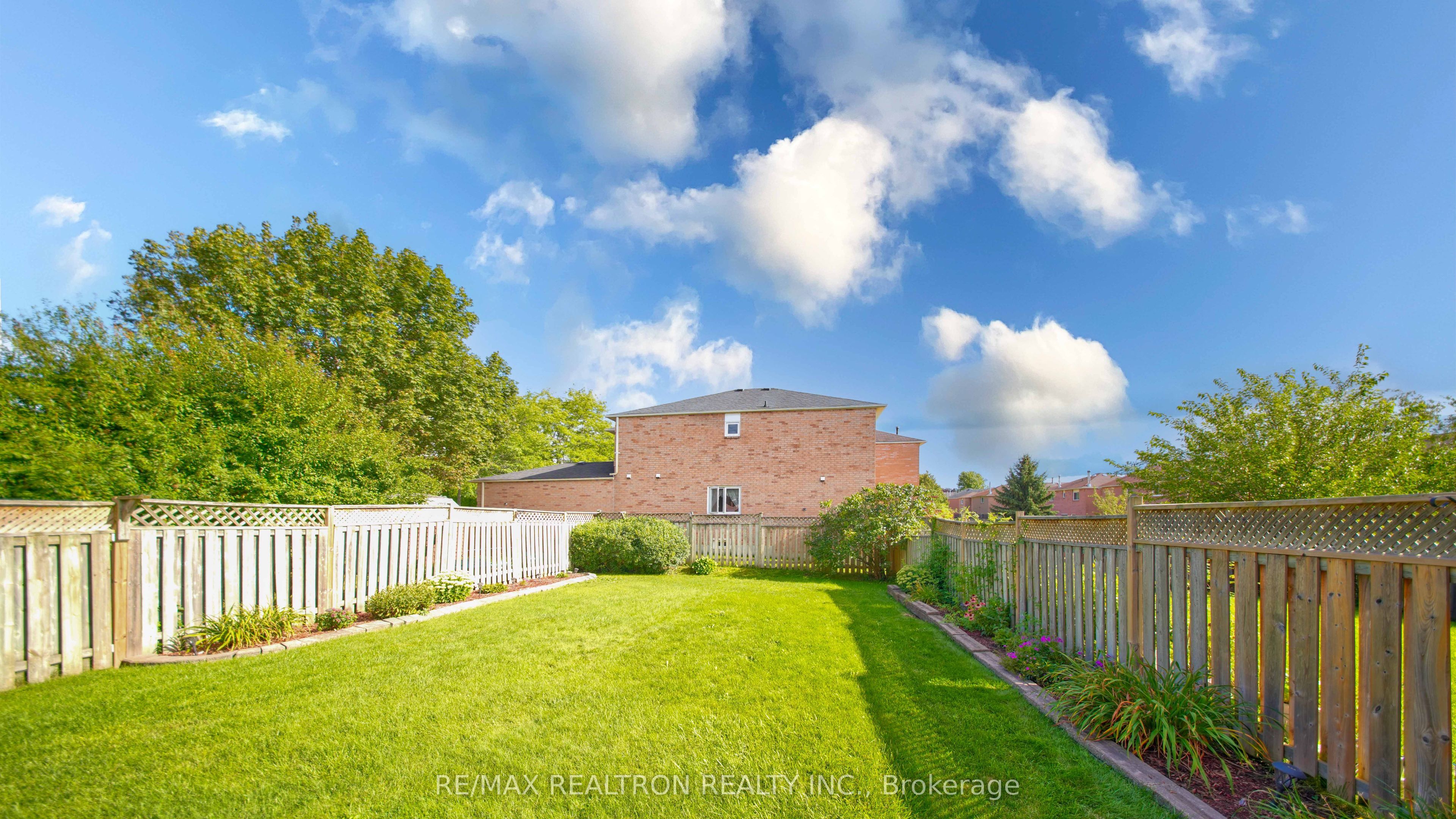 3 Raine Drive Property Photo 38