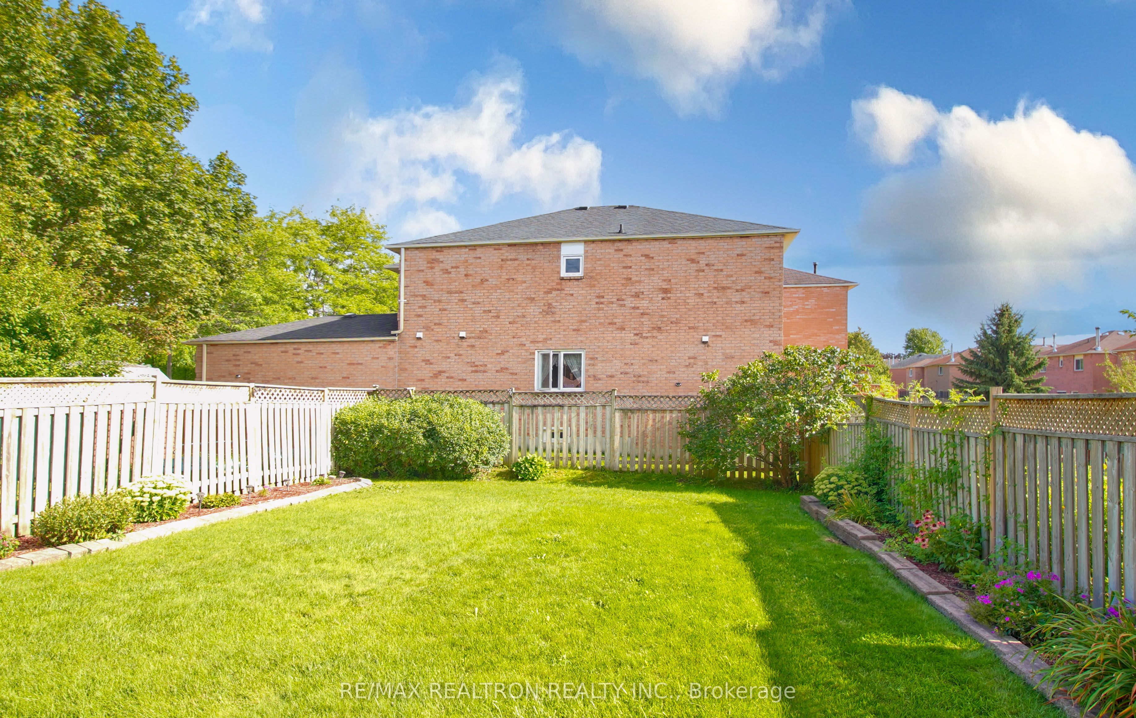 3 Raine Drive Property Photo 39