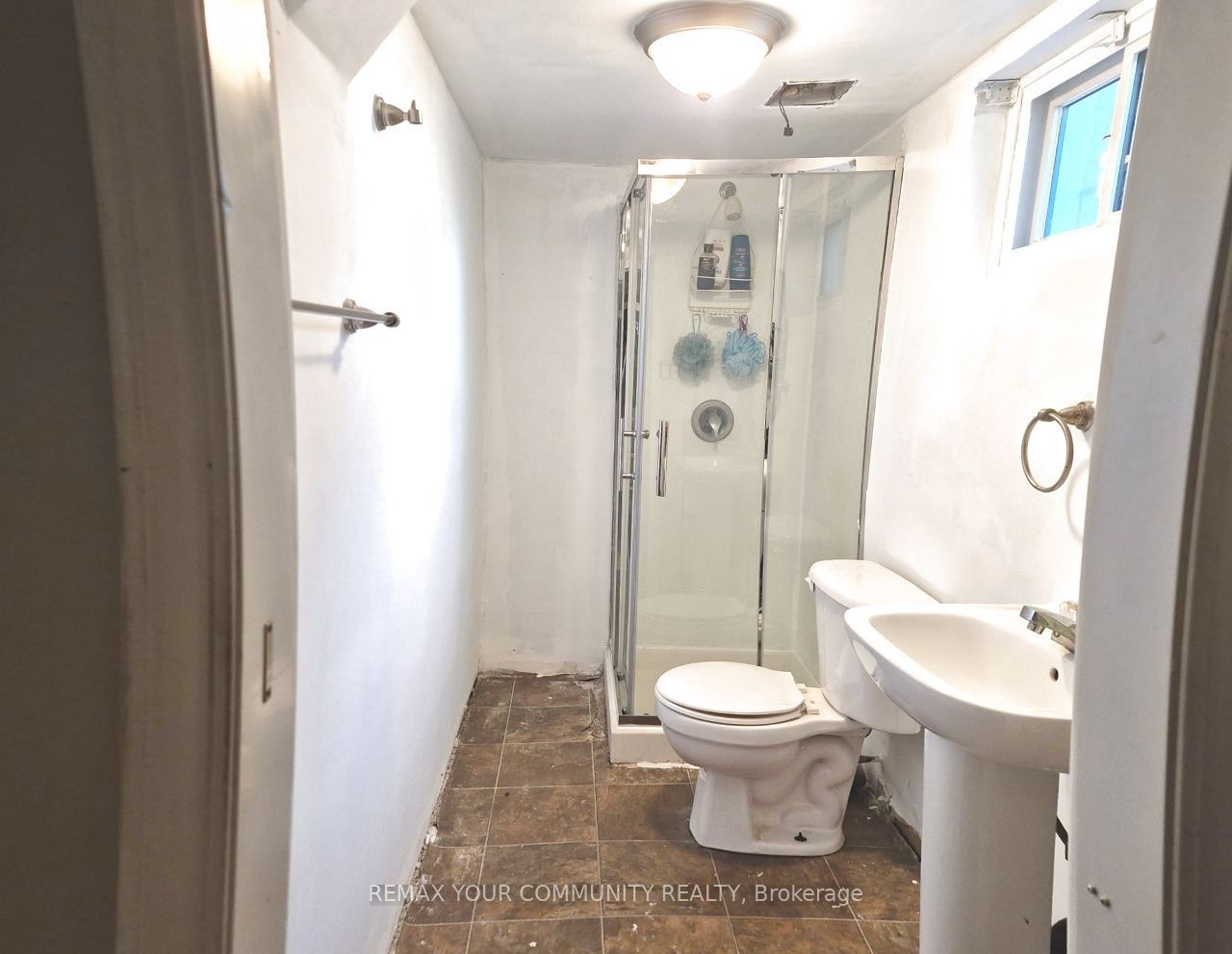 520 Cromwell Avenue Property Photo 16