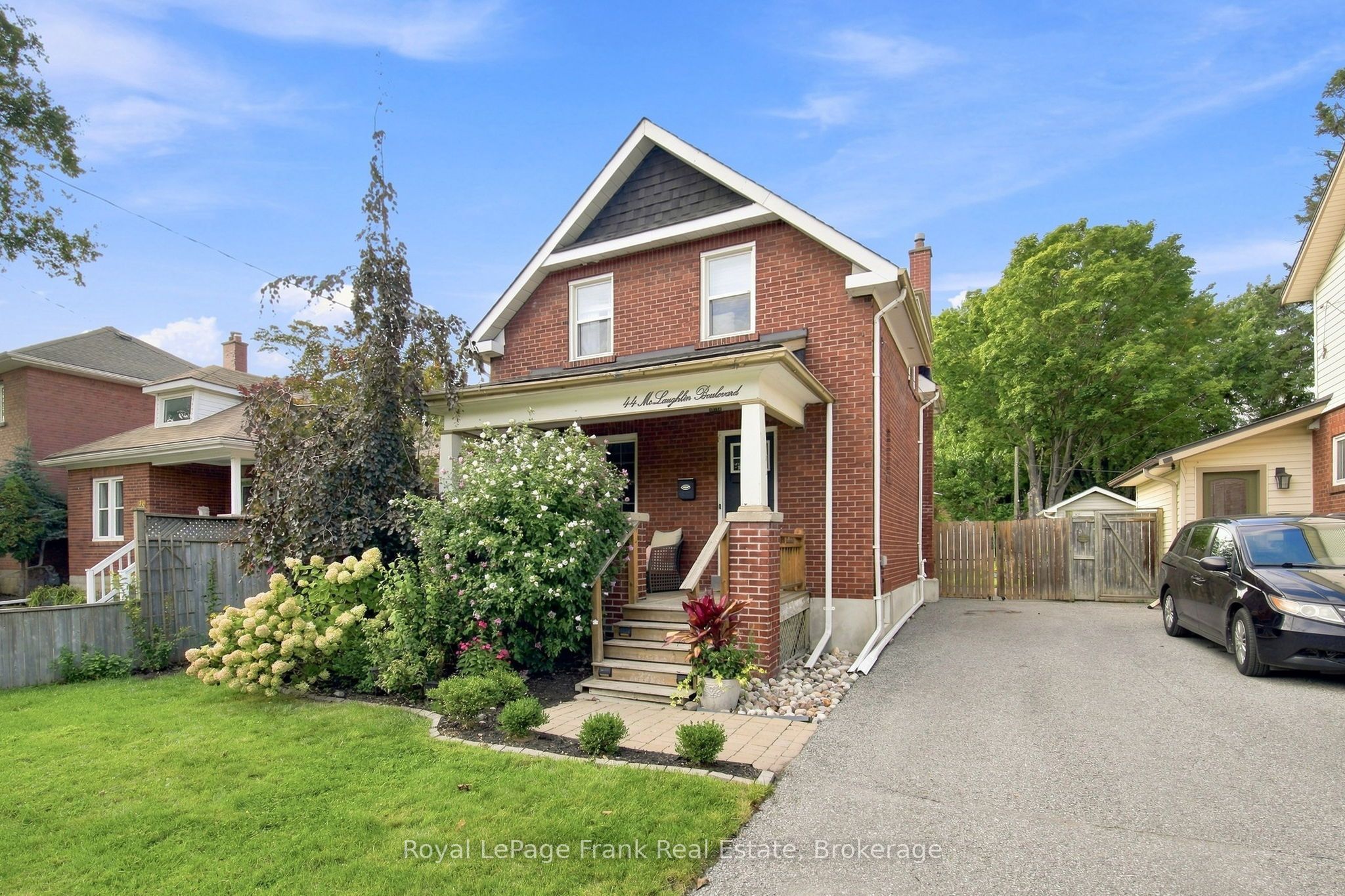 44 Mclaughlin Boulevard Property Photo 1