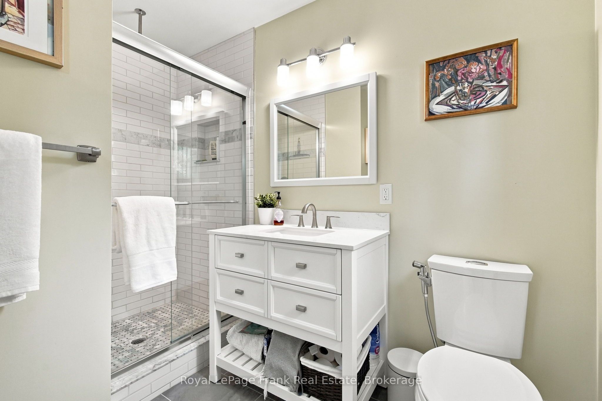 44 Mclaughlin Boulevard Property Photo 18