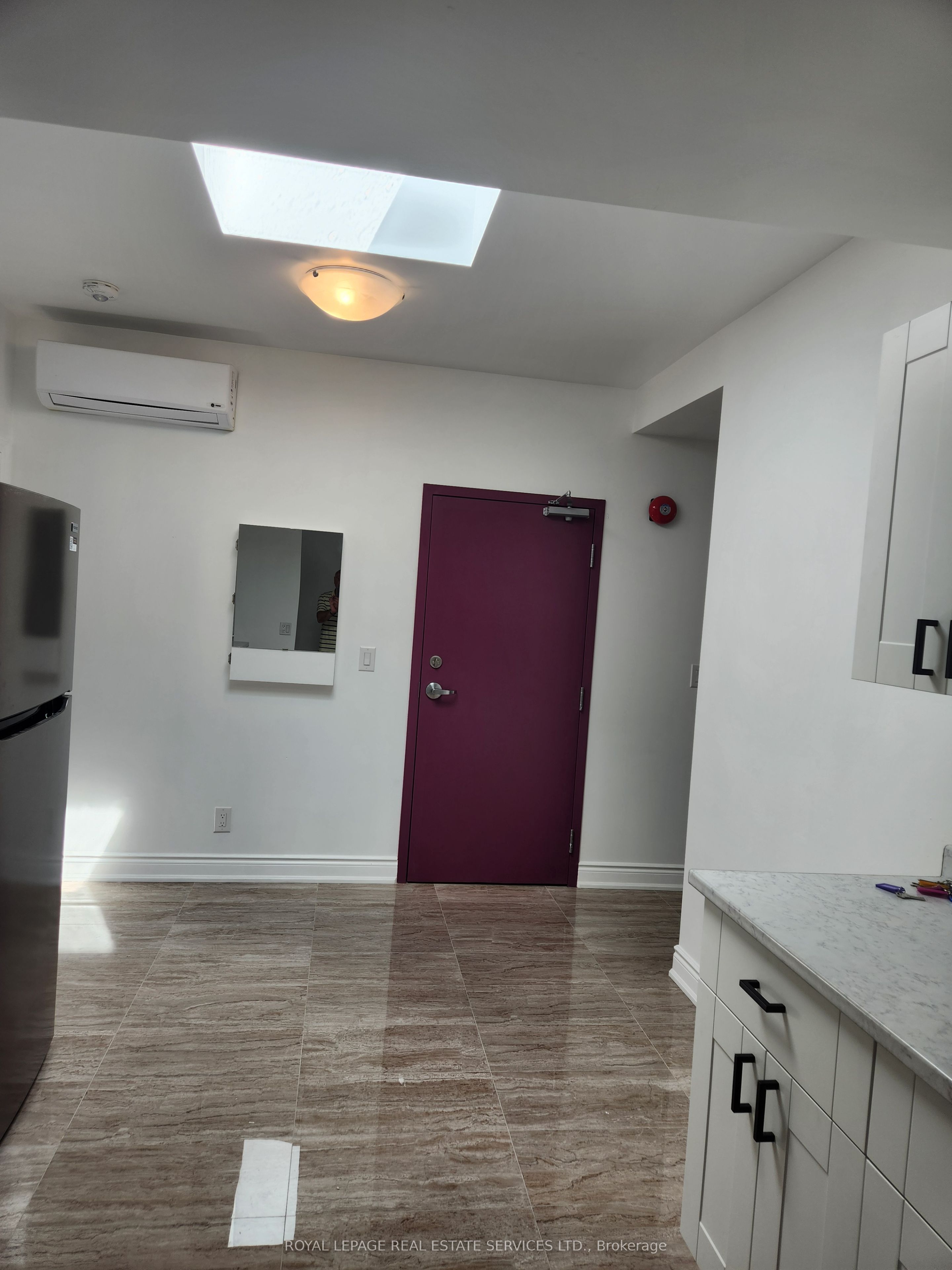 2820 Danforth Avenue 302 Property Photo 2