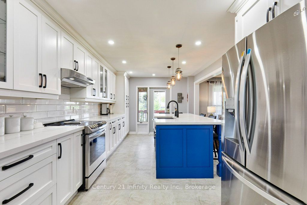 8 Murkar Crescent Property Photo 5