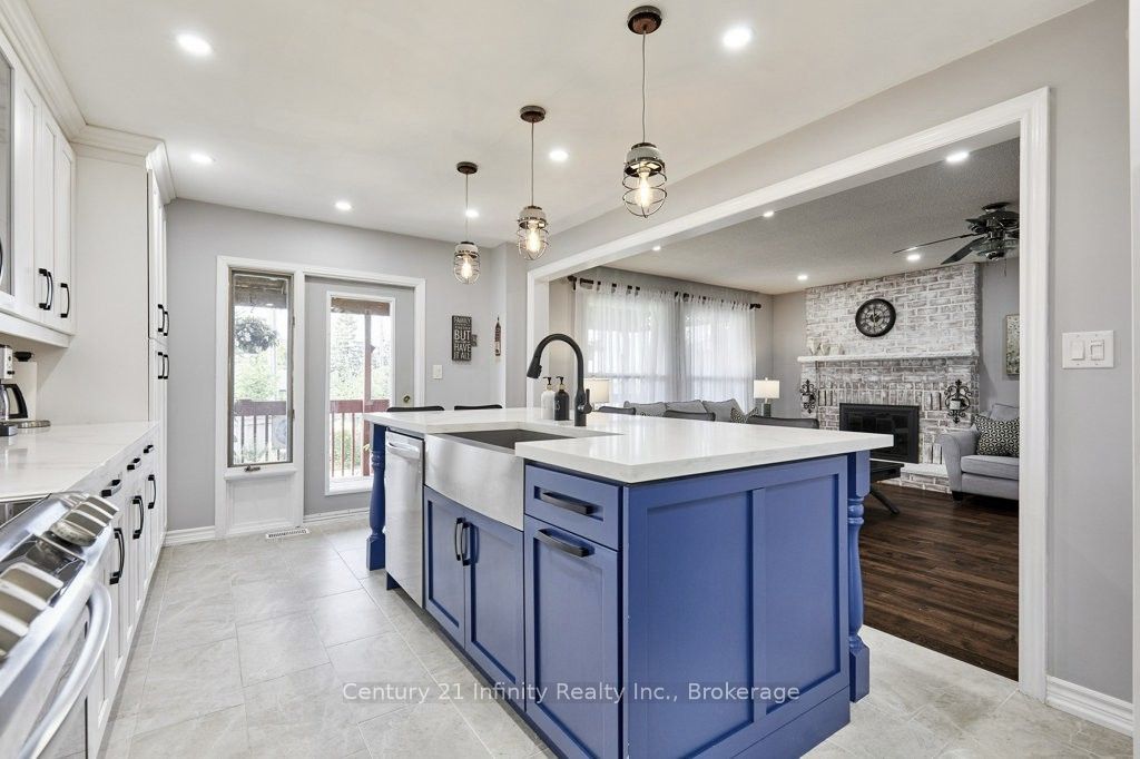 8 Murkar Crescent Property Photo 8