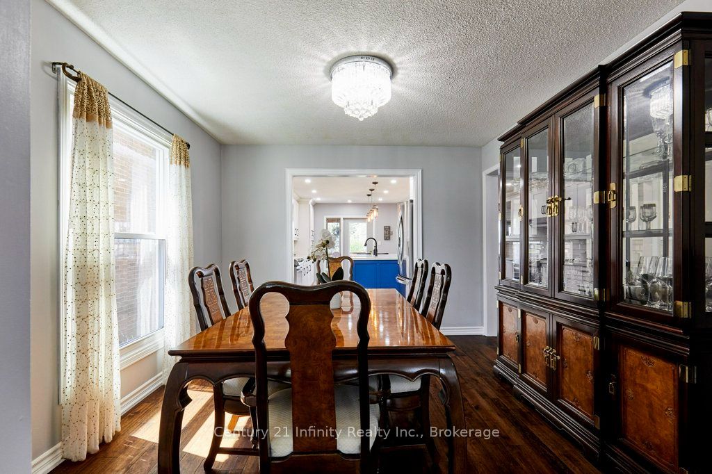 8 Murkar Crescent Property Photo 11