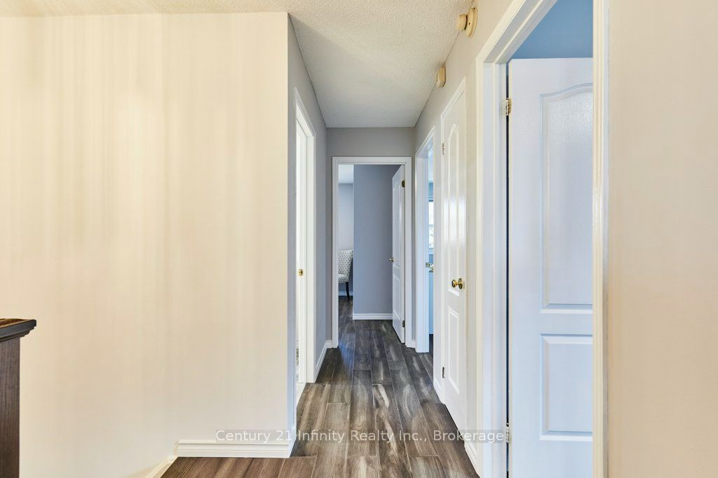 8 Murkar Crescent Property Photo 19