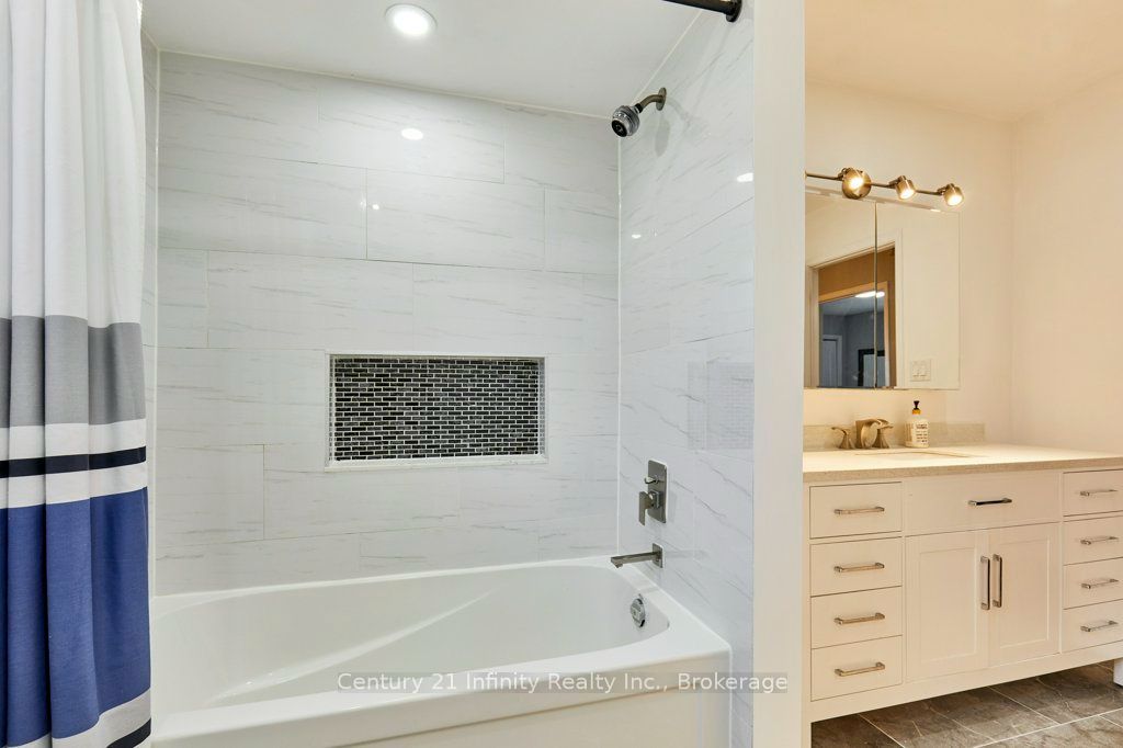 8 Murkar Crescent Property Photo 31
