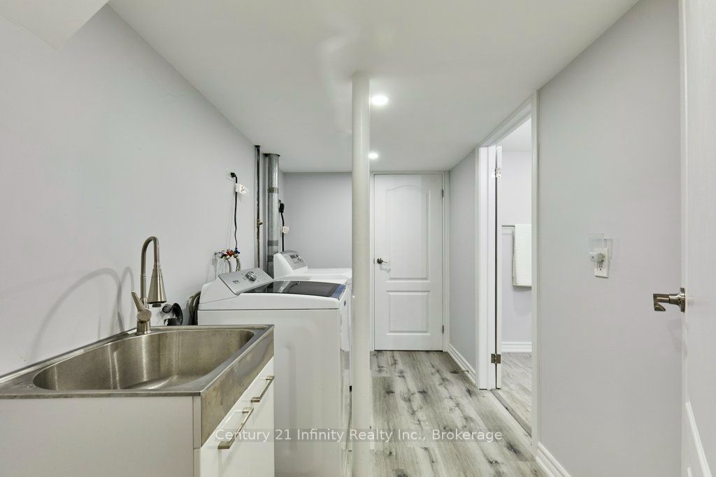 8 Murkar Crescent Property Photo 36