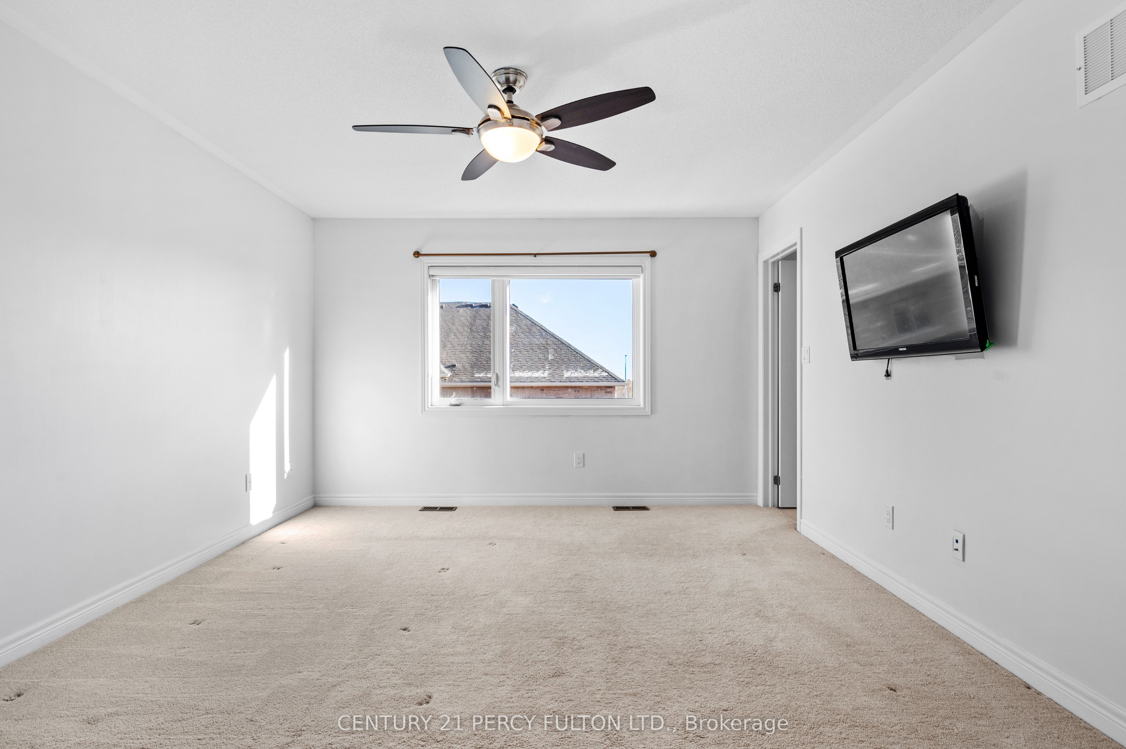 2635 Cerise Manor Property Photo 7