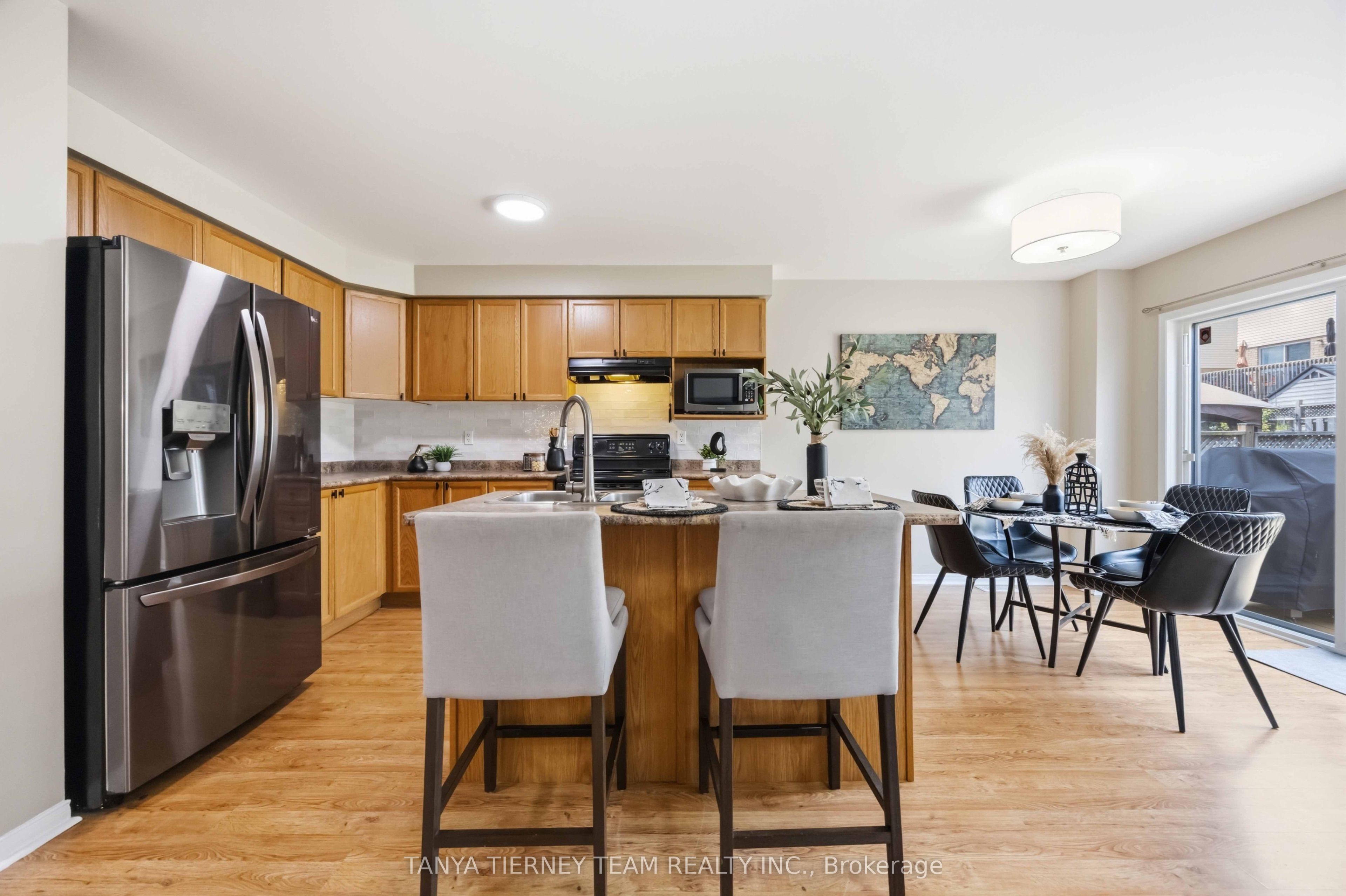 828 Taggart Crescent Property Photo 10
