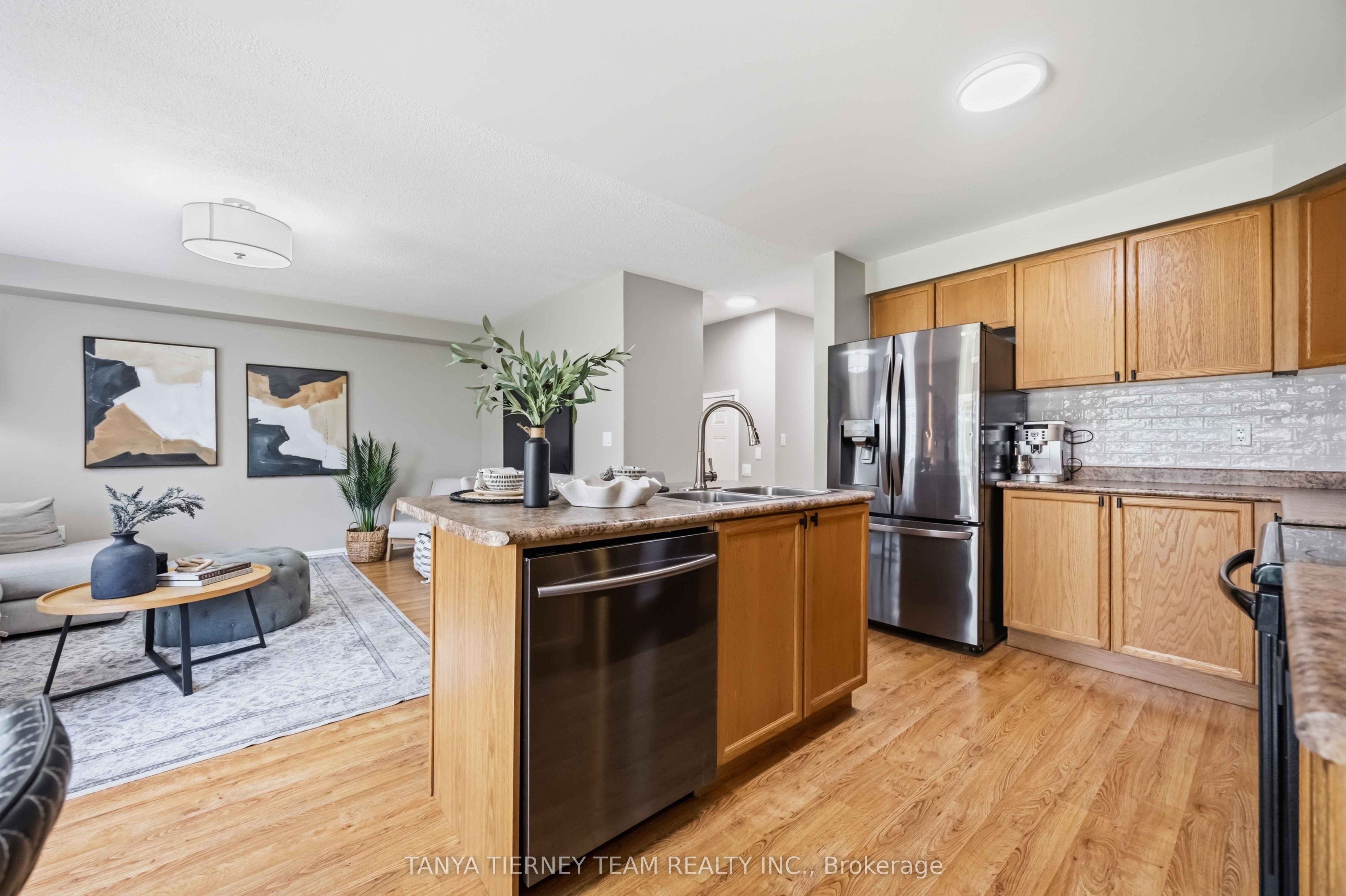 828 Taggart Crescent Property Photo 12