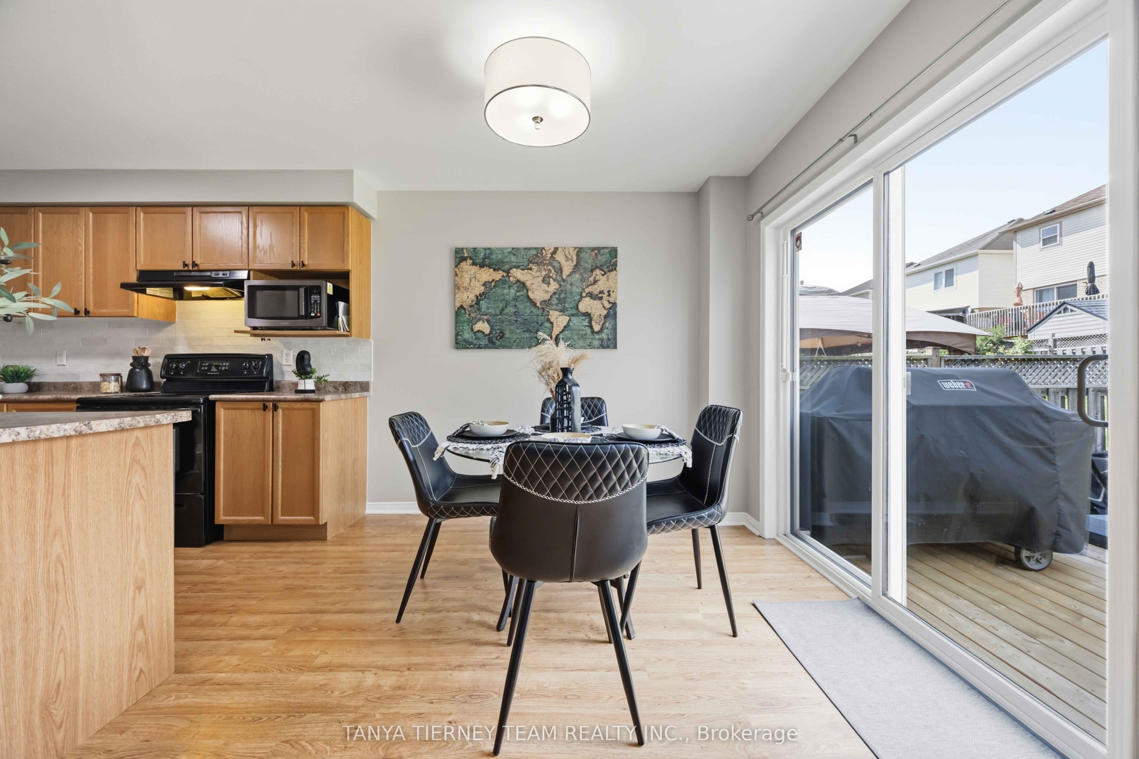 828 Taggart Crescent Property Photo 16
